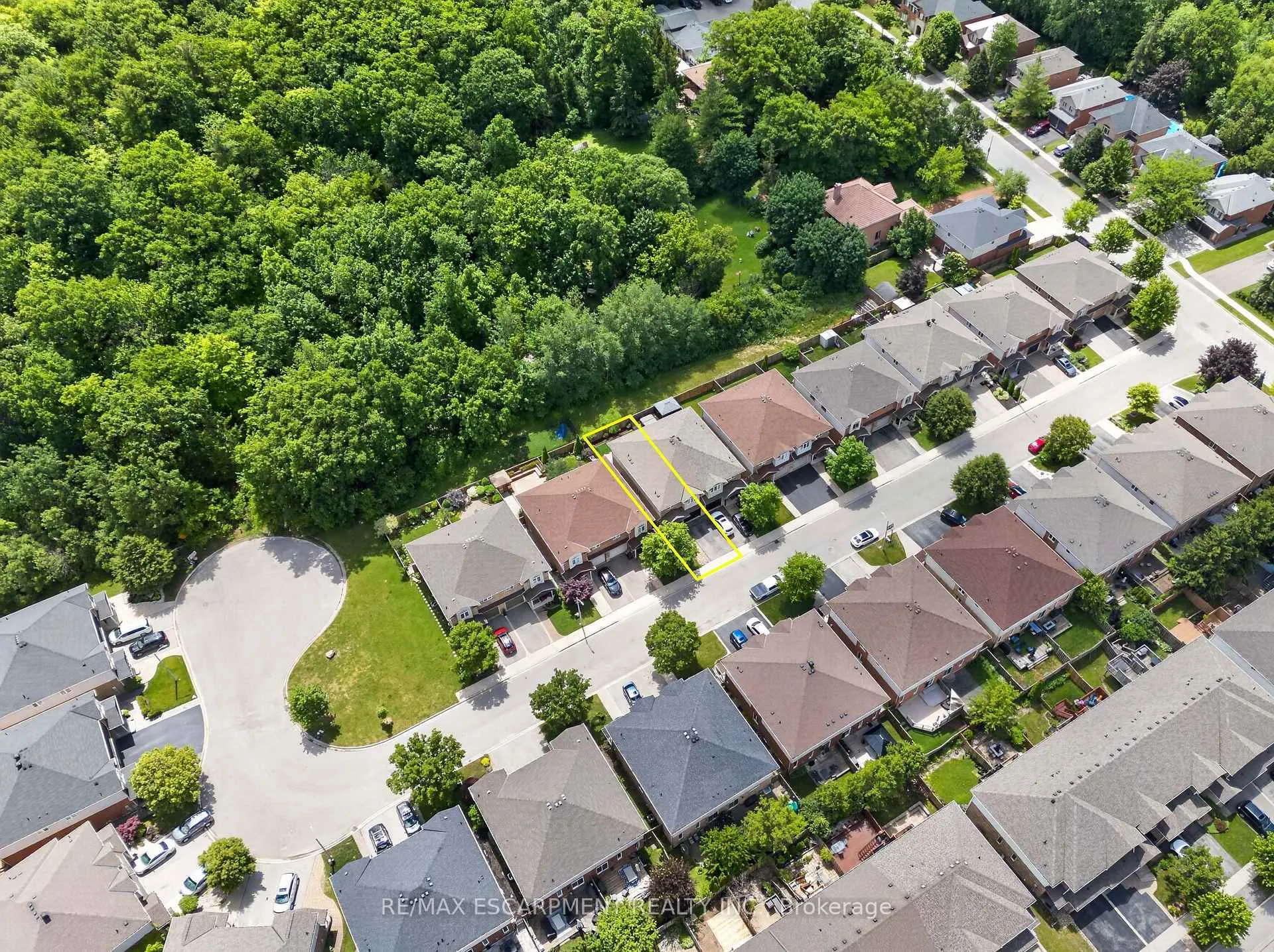 Photo 29 of 5302 Picketts Way, Burlington, Orchard — HOMEH