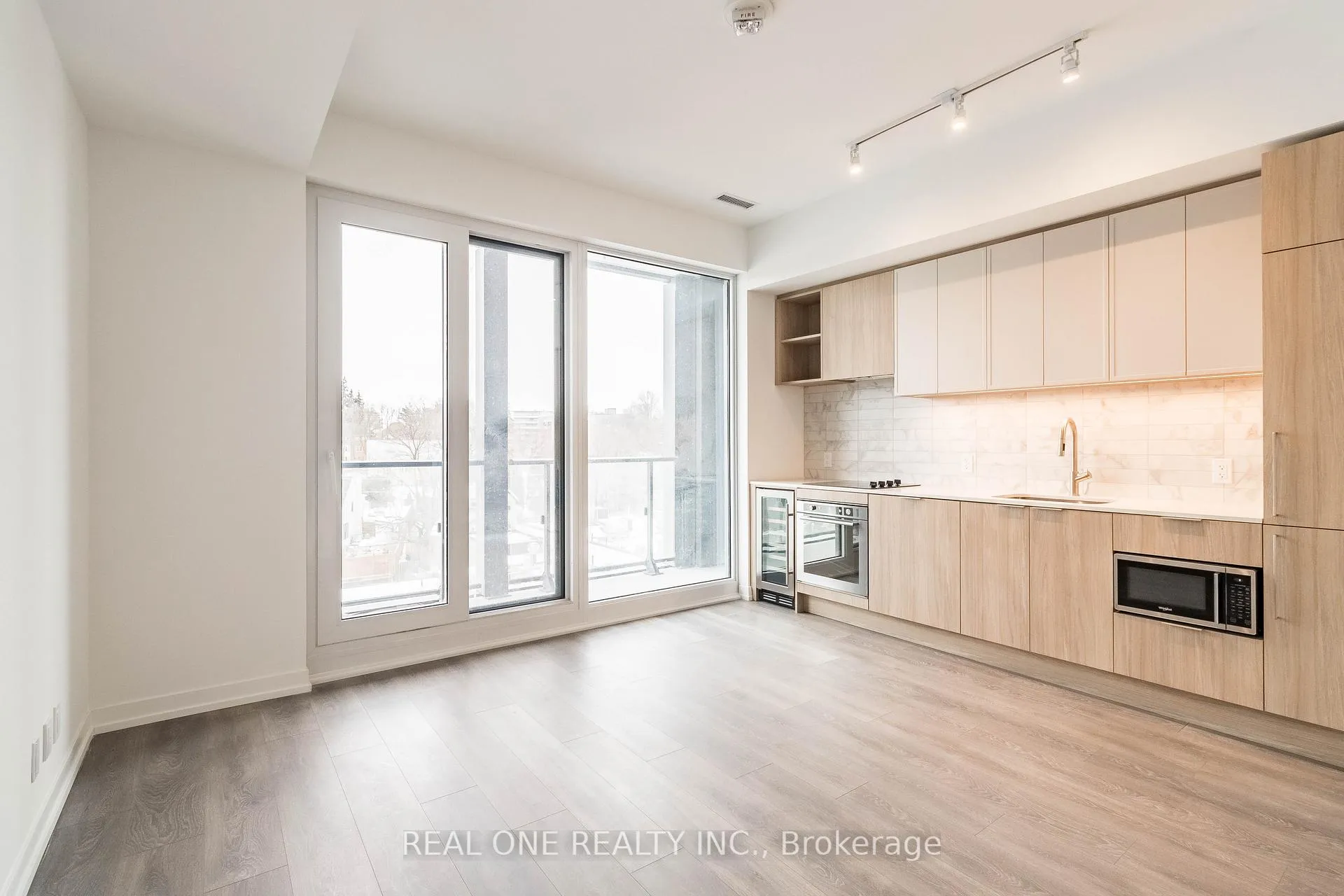Photo 10 of Unit 722, 2020 Bathurst Street, Toronto, Humewood-Cedarvale — HOMEH