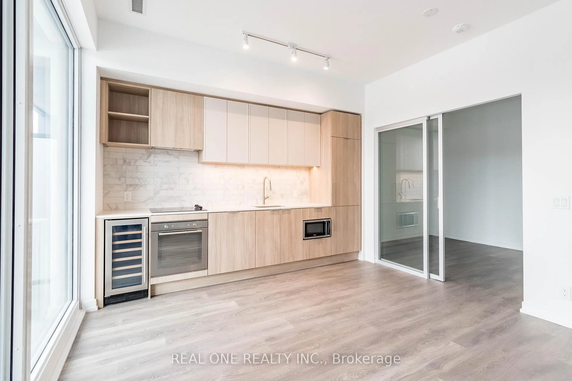Photo 17 of Unit 722, 2020 Bathurst Street, Toronto, Humewood-Cedarvale — HOMEH