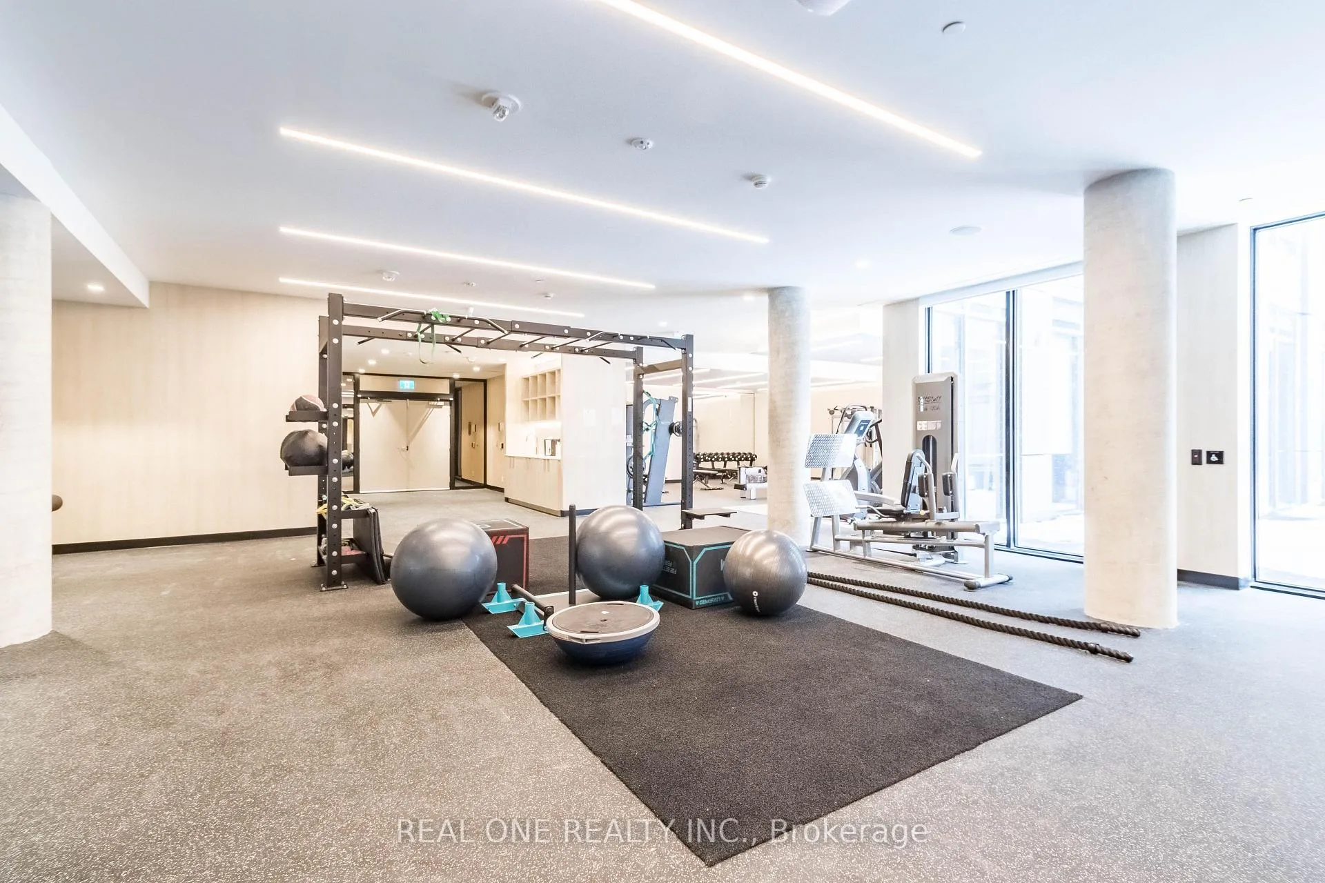 Photo 38 of Unit 722, 2020 Bathurst Street, Toronto, Humewood-Cedarvale — HOMEH