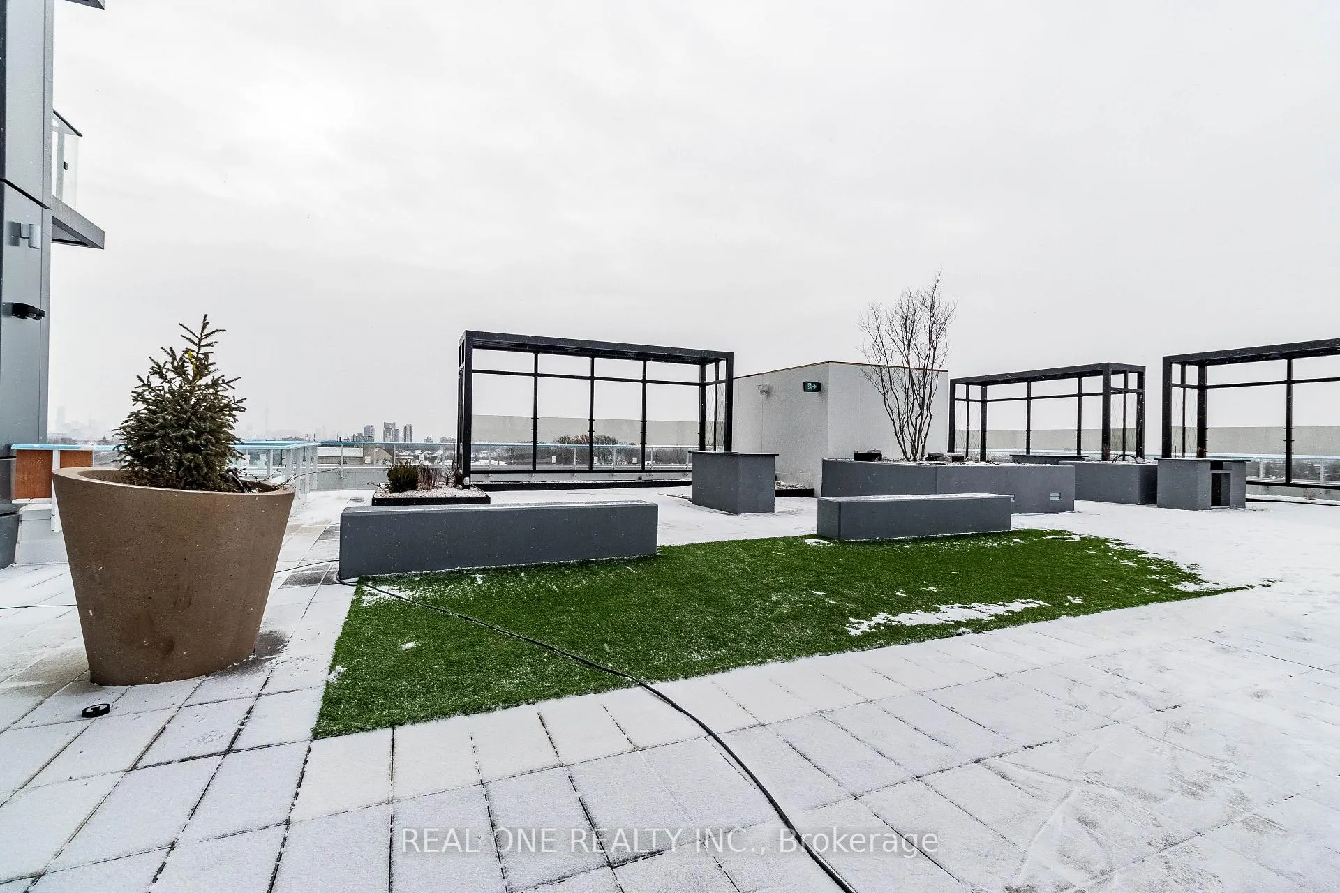 Photo 43 of Unit 722, 2020 Bathurst Street, Toronto, Humewood-Cedarvale — HOMEH