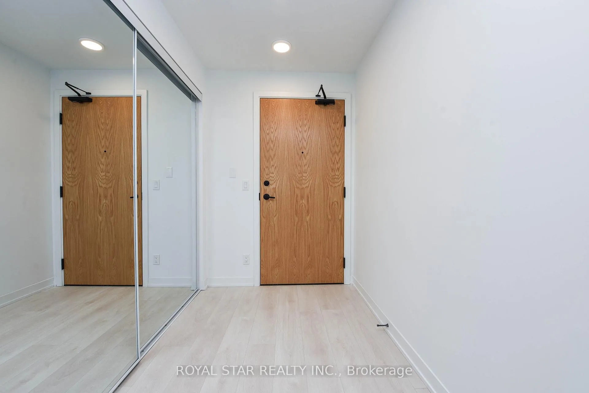 Photo 2 of Unit 1502, 7950 Bathurst Street, Vaughan, Beverley Glen — HOMEH