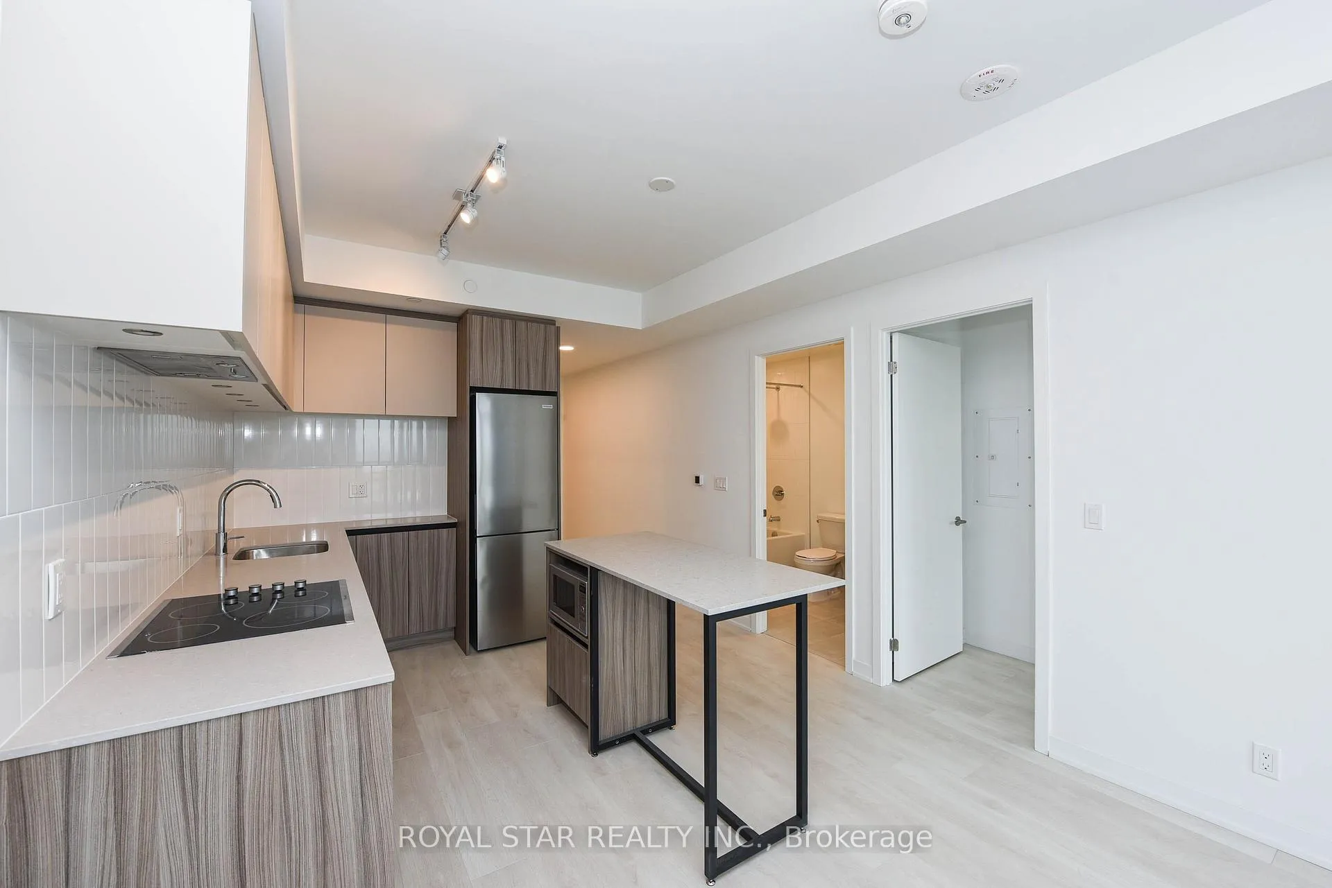 Photo 6 of Unit 1502, 7950 Bathurst Street, Vaughan, Beverley Glen — HOMEH