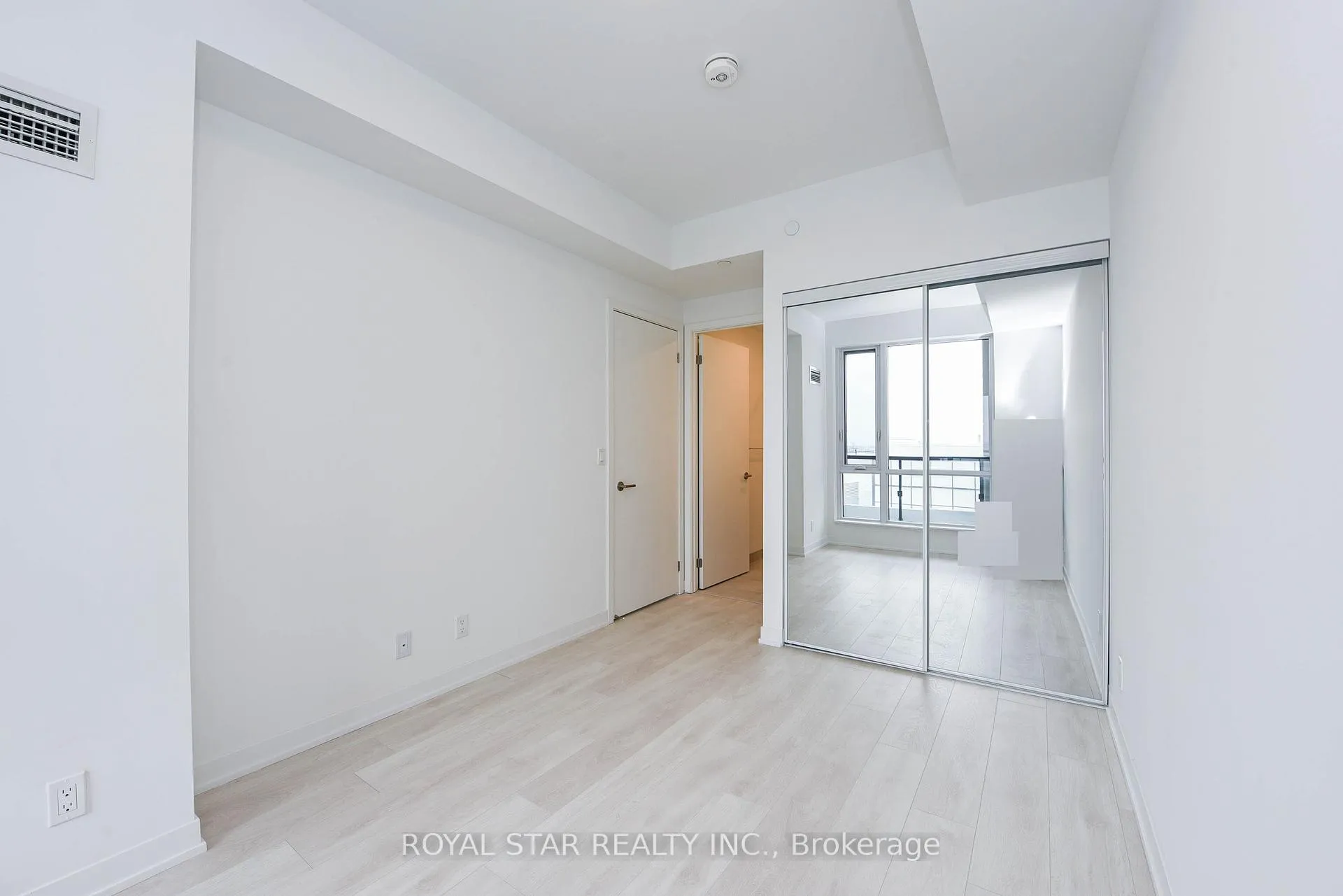 Photo 19 of Unit 1502, 7950 Bathurst Street, Vaughan, Beverley Glen — HOMEH