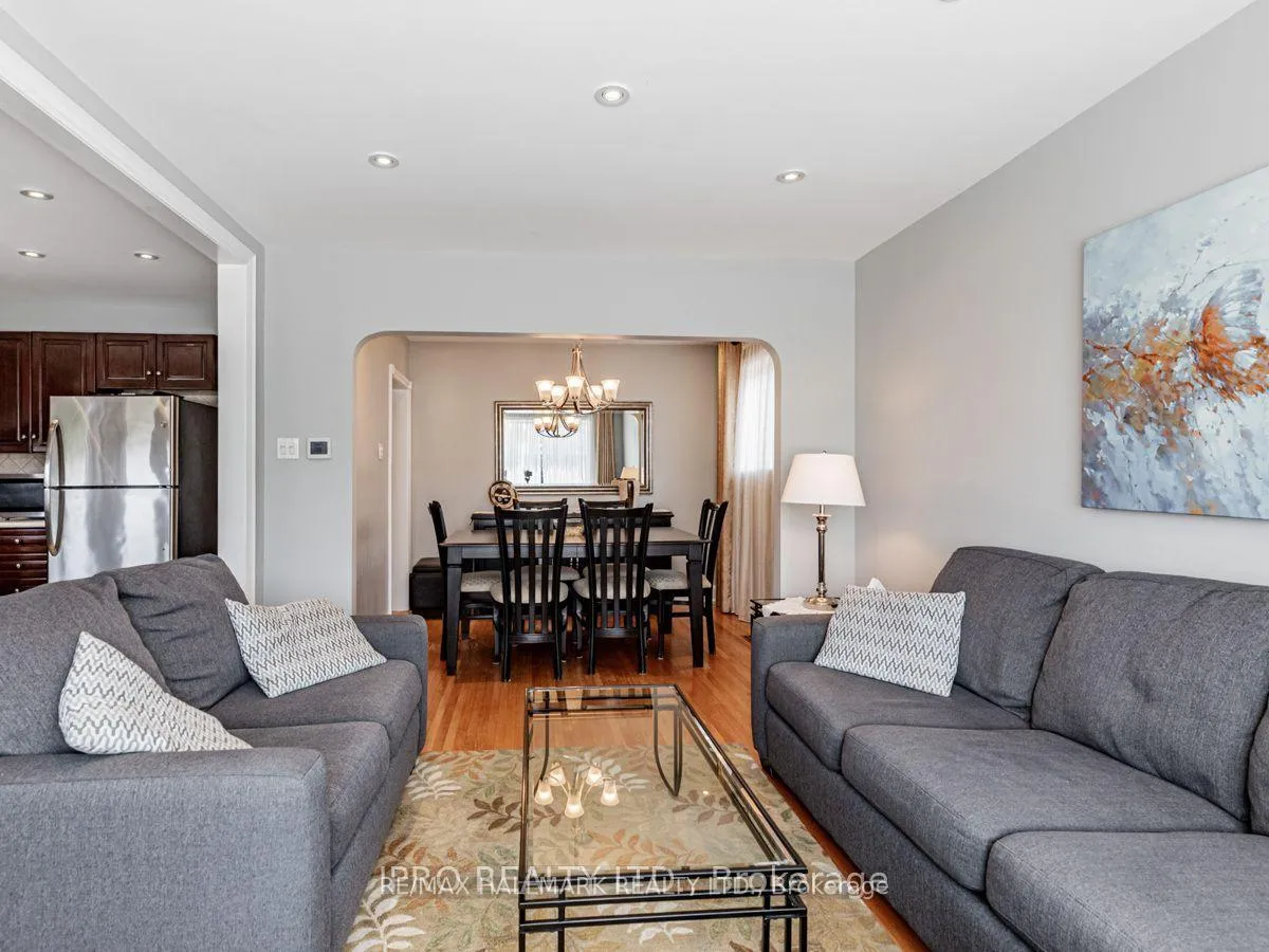 Photo 4 of 46 Tiago Avenue, Toronto, O'Connor-Parkview — HOMEH