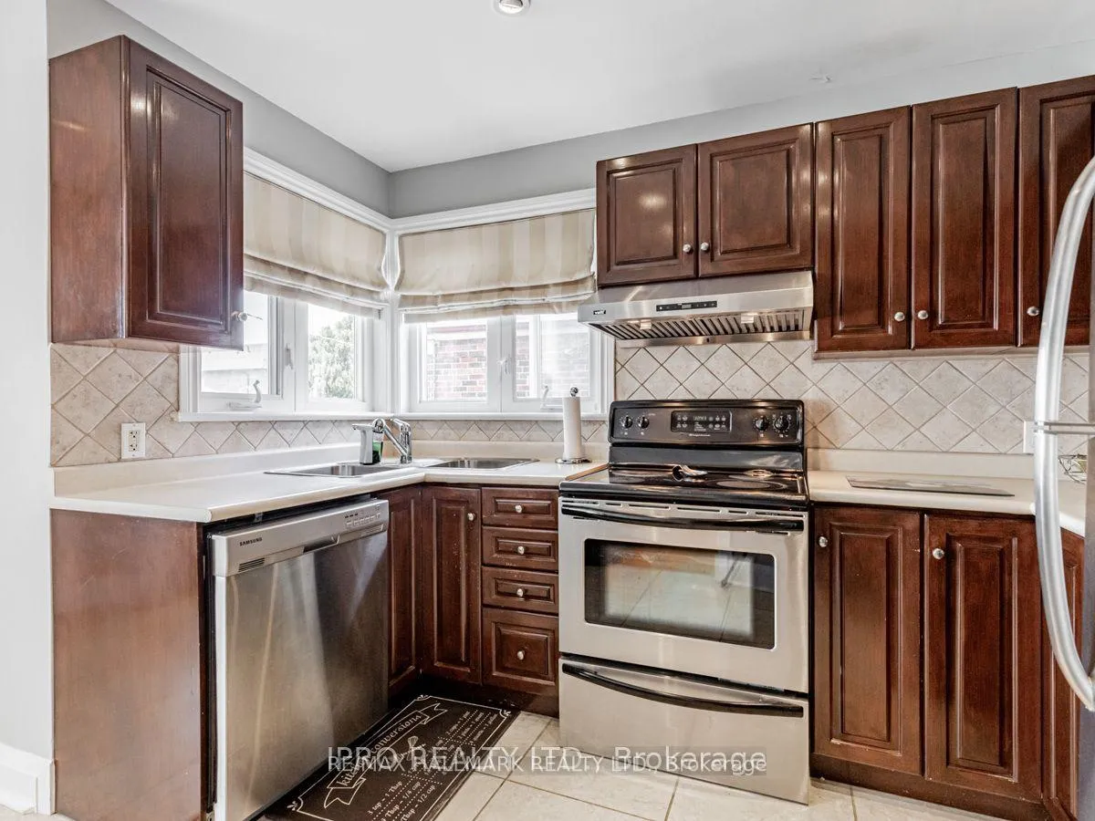 Photo 6 of 46 Tiago Avenue, Toronto, O'Connor-Parkview — HOMEH