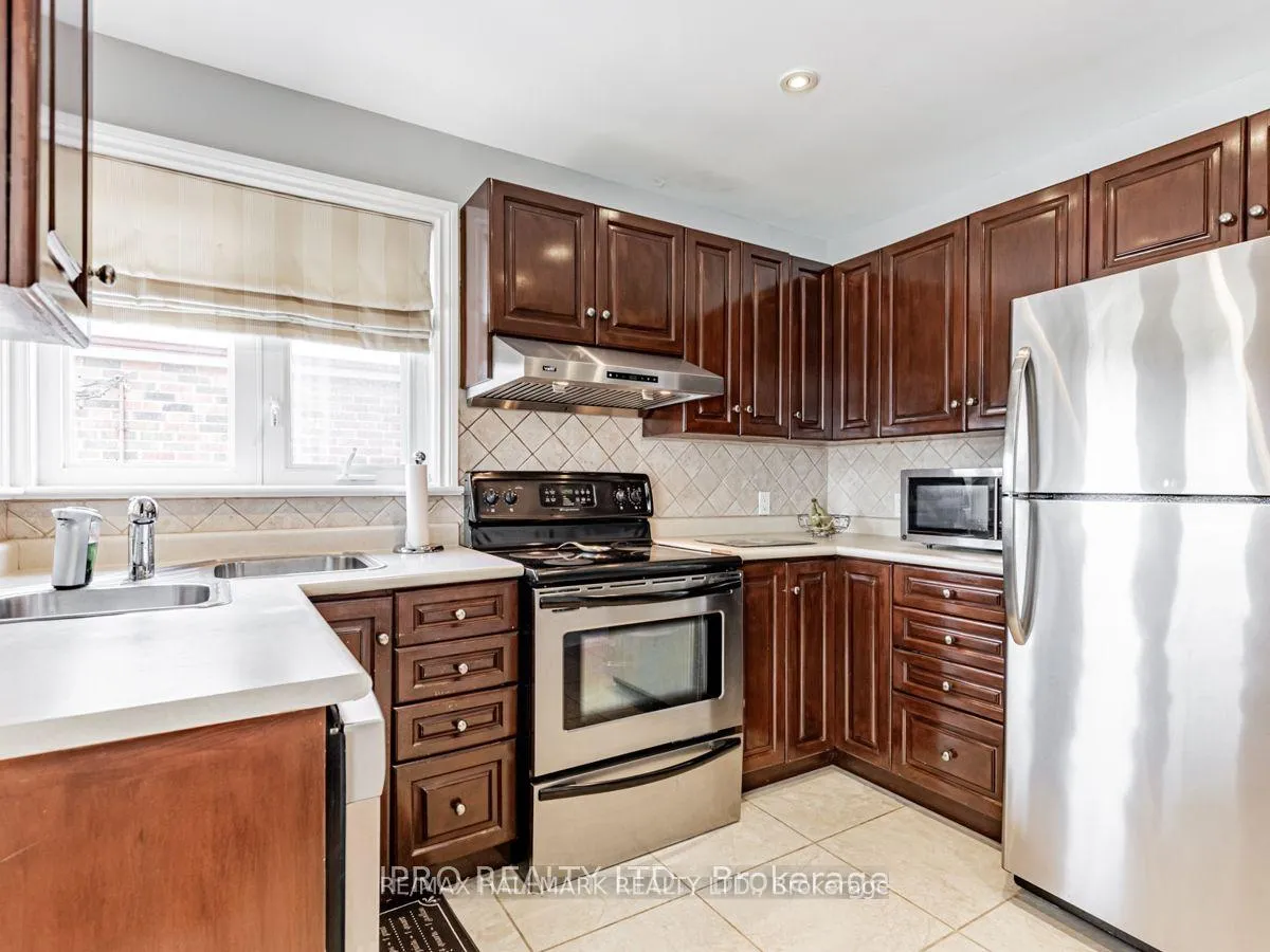 Photo 7 of 46 Tiago Avenue, Toronto, O'Connor-Parkview — HOMEH