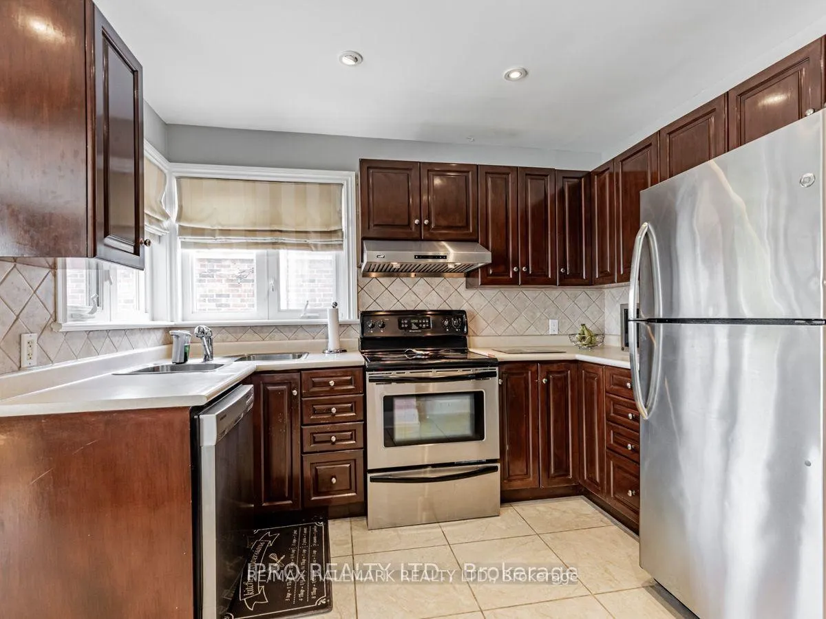 Photo 8 of 46 Tiago Avenue, Toronto, O'Connor-Parkview — HOMEH