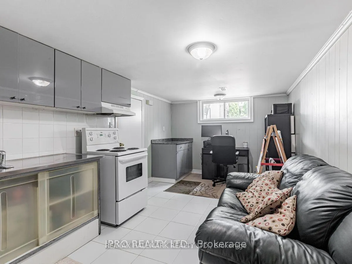 Photo 15 of 46 Tiago Avenue, Toronto, O'Connor-Parkview — HOMEH