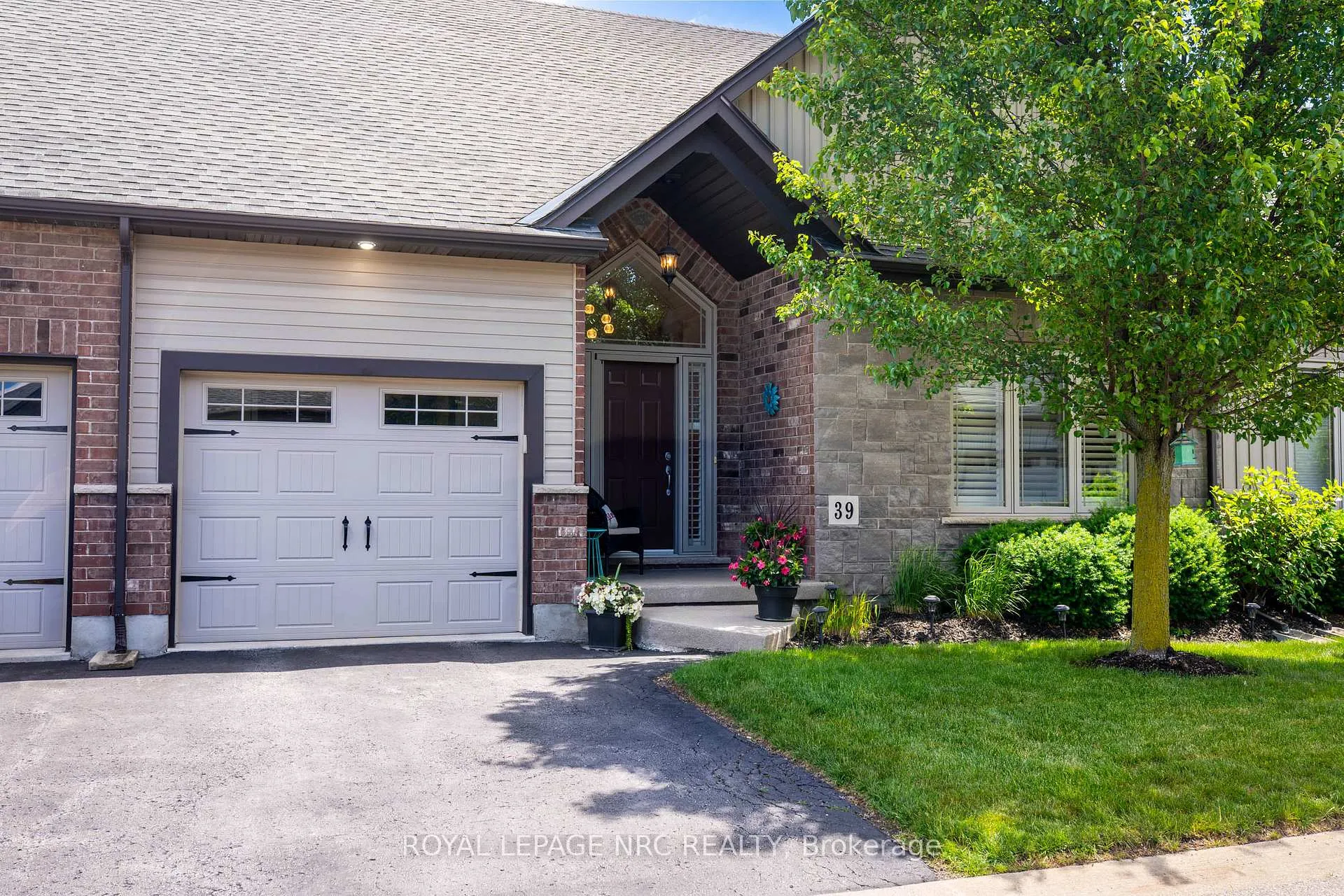 Photo 11 of Unit 39, 9440 Eagle Ridge Drive, Niagara Falls, Forestview — HOMEH