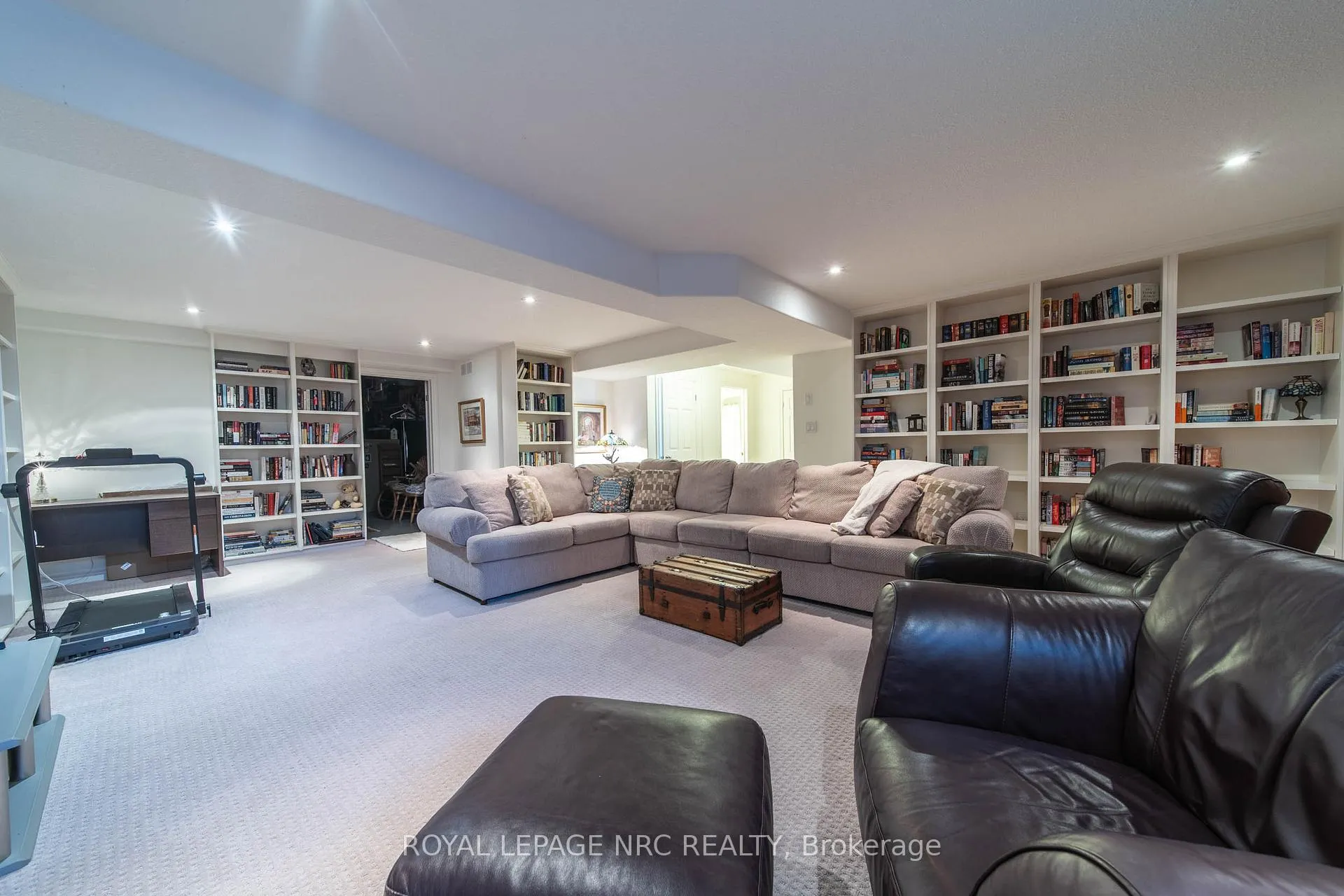 Photo 18 of Unit 39, 9440 Eagle Ridge Drive, Niagara Falls, Forestview — HOMEH