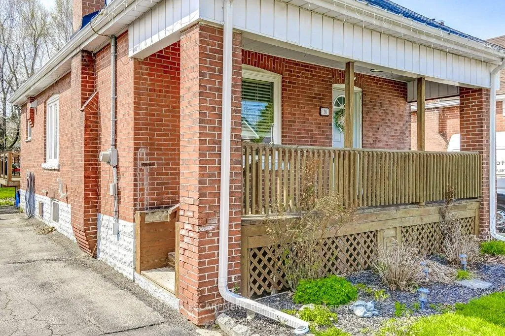 Photo 3 of 30 East 15TH Street, Hamilton, Inch Park — HOMEH
