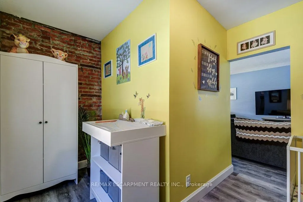 Photo 21 of 30 East 15TH Street, Hamilton, Inch Park — HOMEH