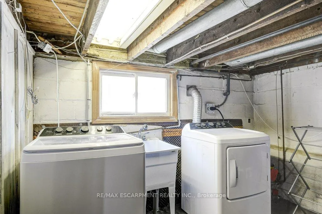 Photo 32 of 30 East 15TH Street, Hamilton, Inch Park — HOMEH