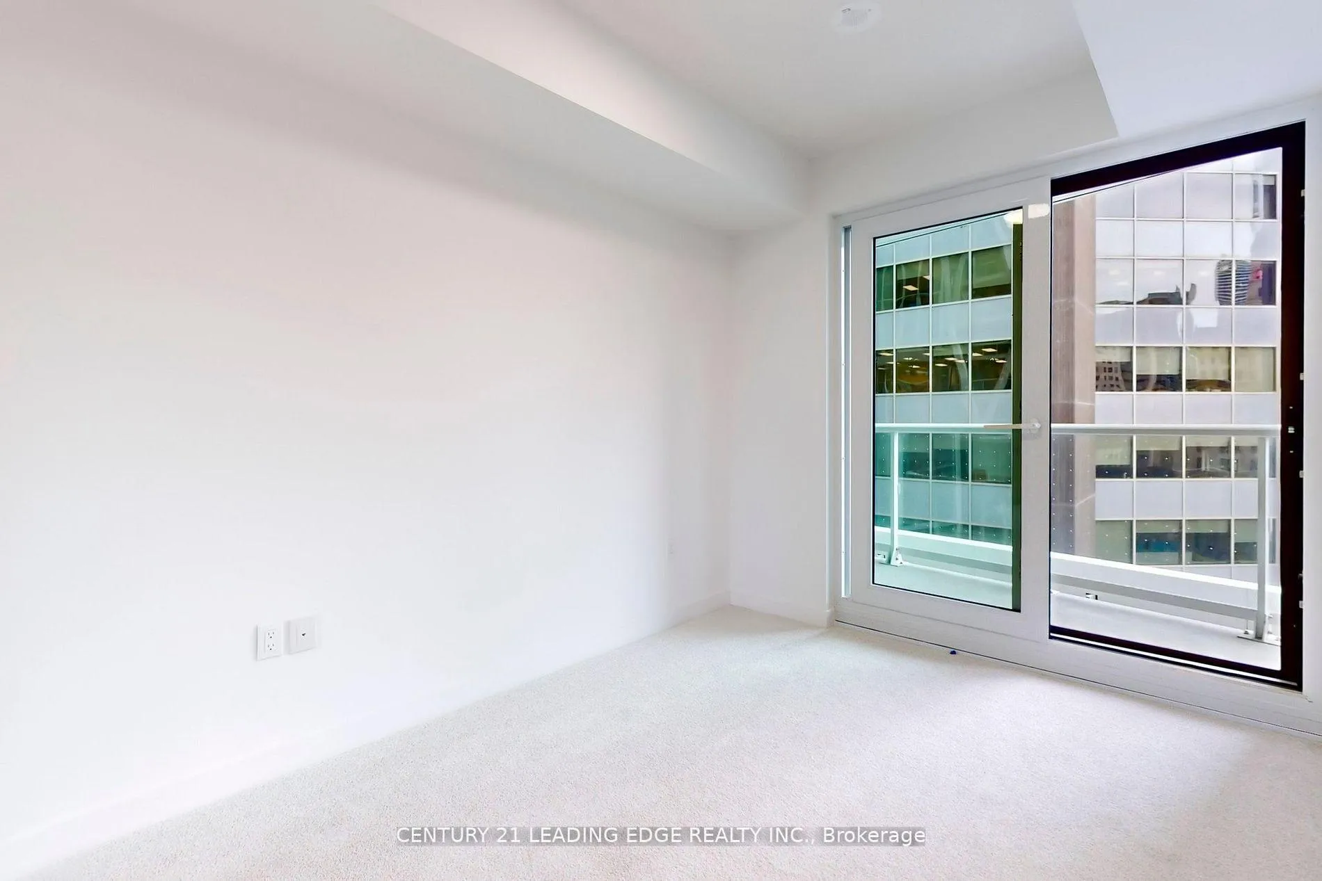 Photo 9 of Unit 726, 230 Simcoe Street, Toronto, Kensington-Chinatown — HOMEH