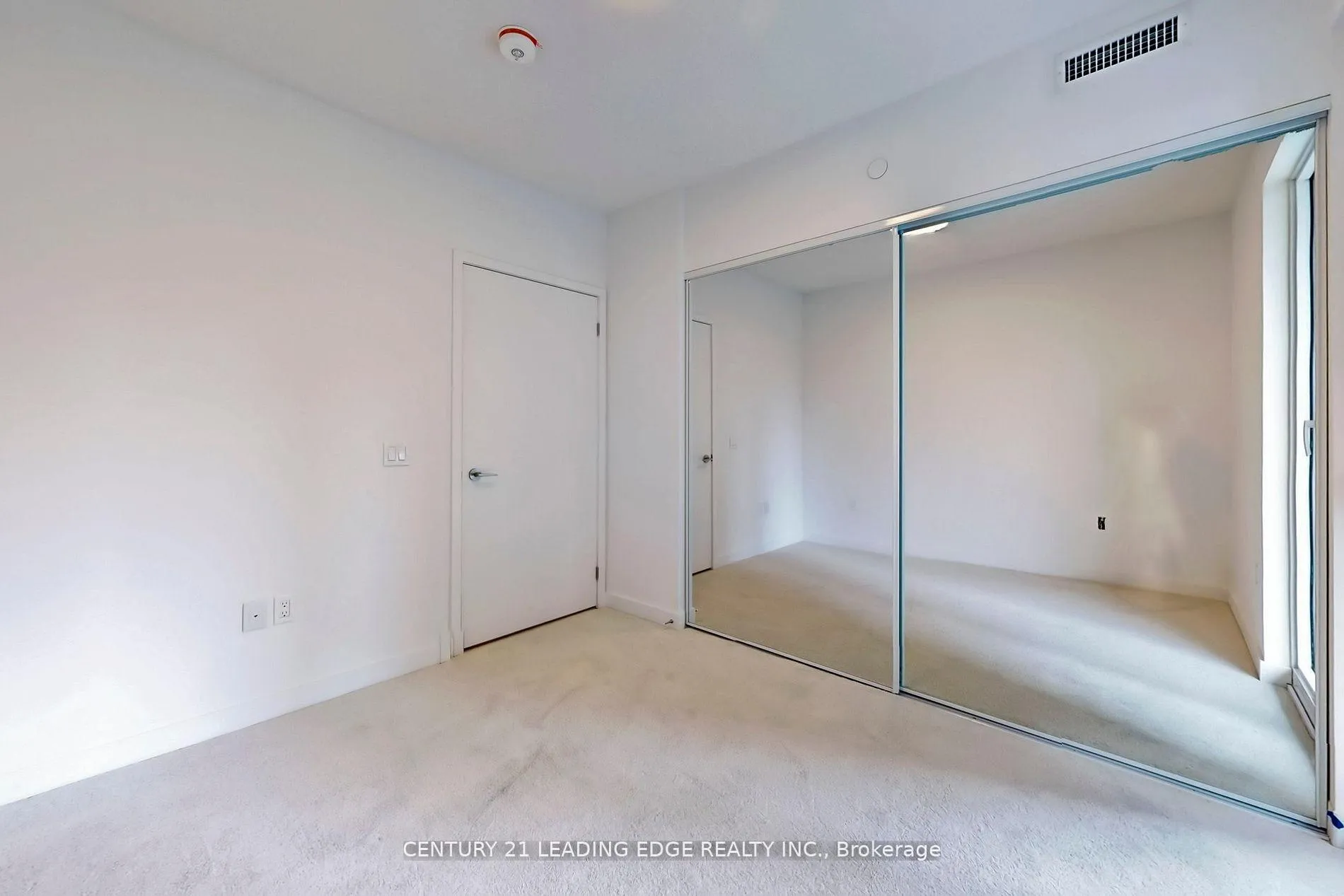 Photo 16 of Unit 726, 230 Simcoe Street, Toronto, Kensington-Chinatown — HOMEH