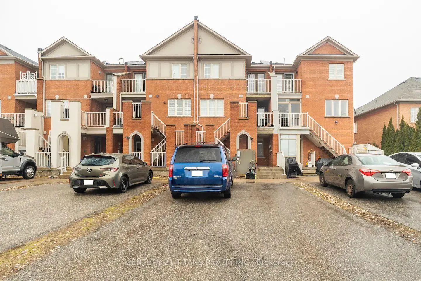 Photo 9 of Unit main, 2931 Bur Oak Avenue S, Markham, Cornell — HOMEH