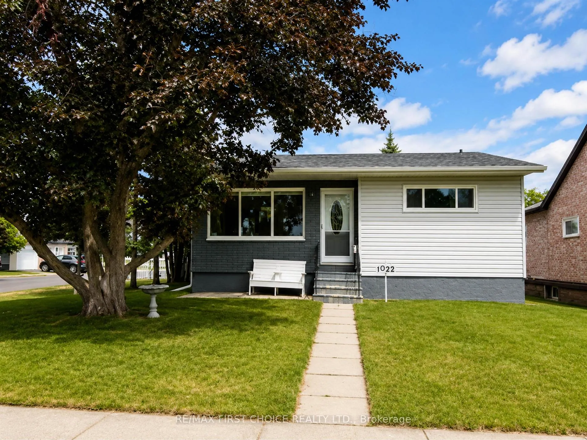 Front of 1022 Christie Avenue N