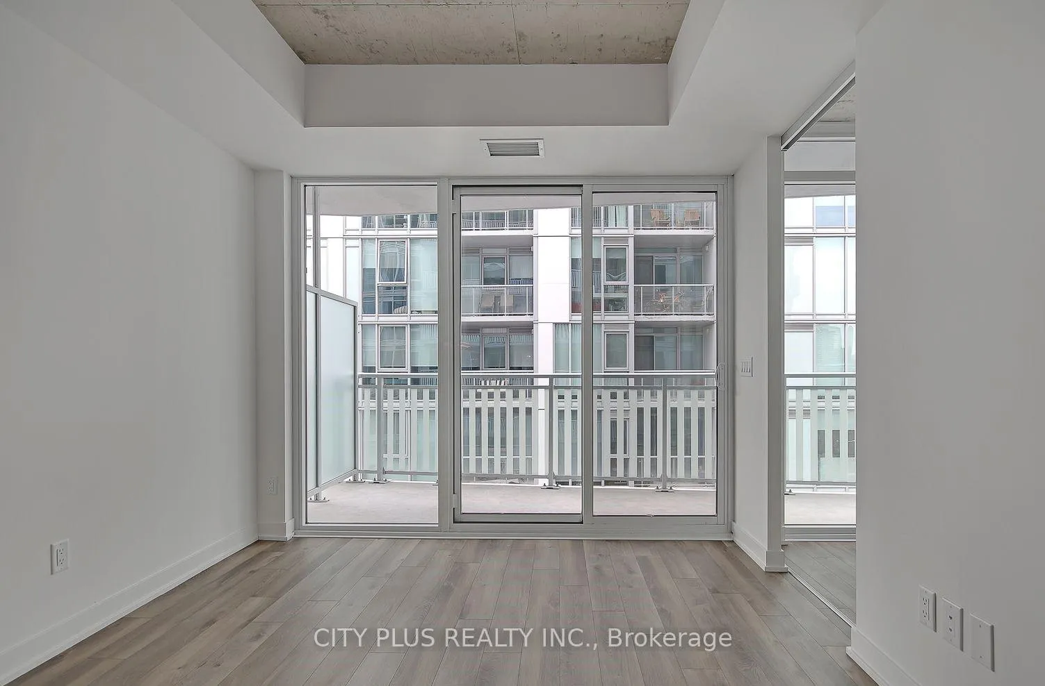 Photo 4 of Unit 1101, 45 Baseball Place S, Toronto, South Riverdale — HOMEH