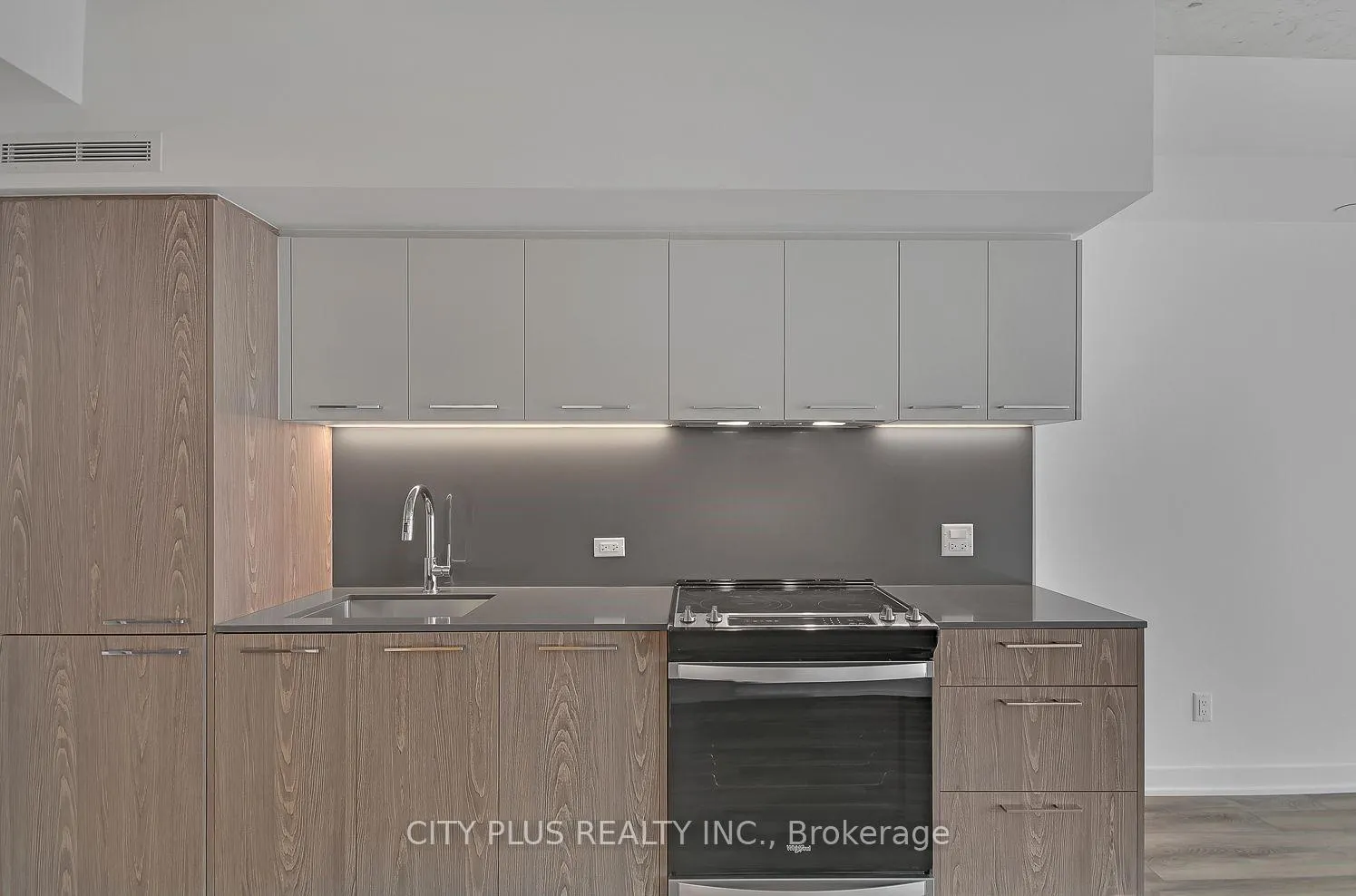 Photo 8 of Unit 1101, 45 Baseball Place S, Toronto, South Riverdale — HOMEH
