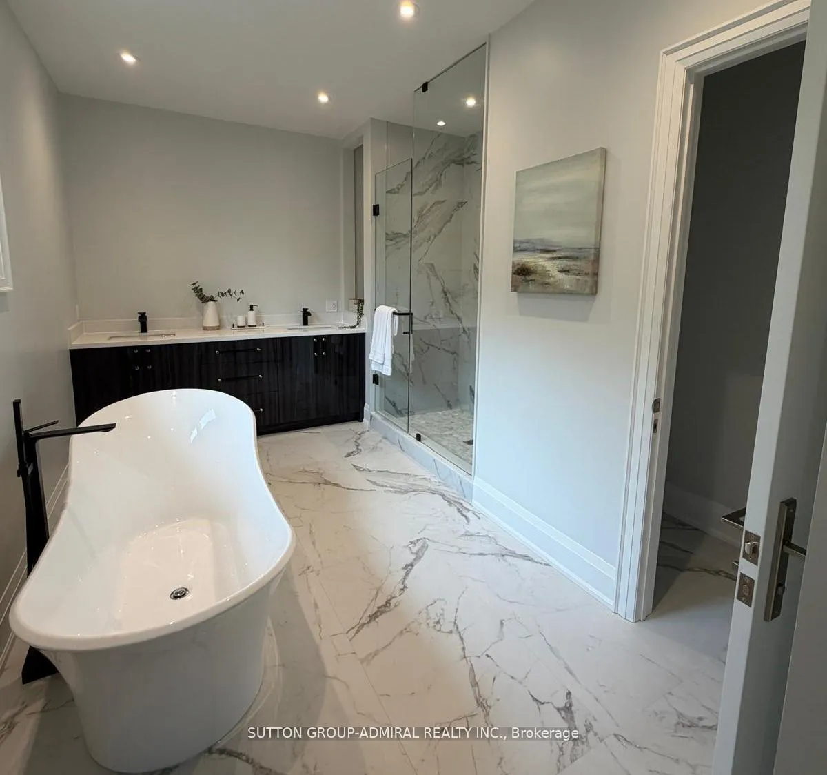Photo 17 of 24 Valleywest Road, Brampton, Vales of Castlemore — HOMEH