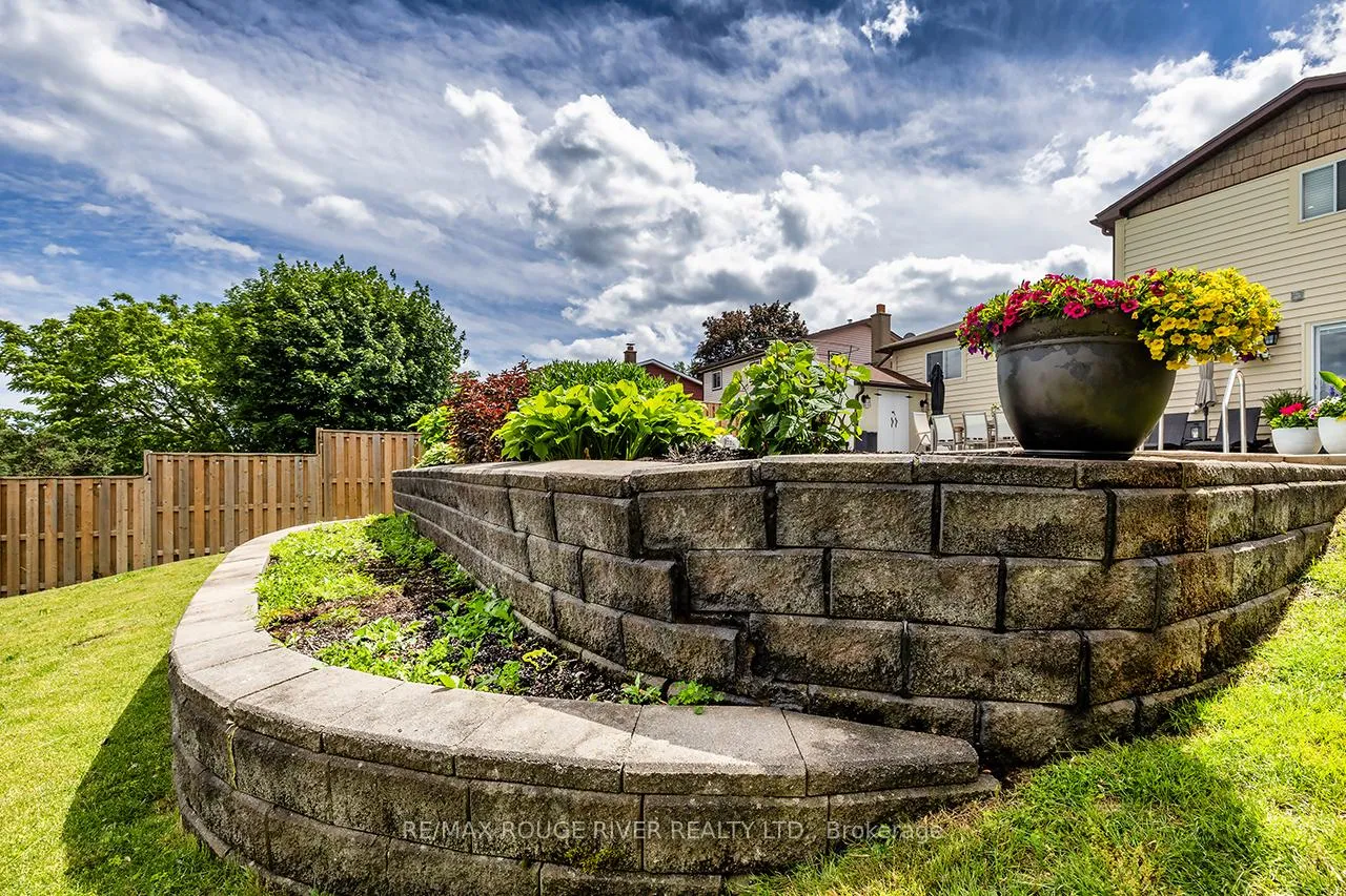 Photo 43 of 108 Roser Crescent, Clarington, Bowmanville — HOMEH