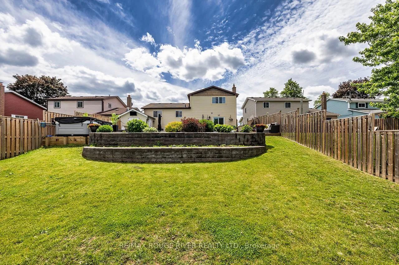 Photo 44 of 108 Roser Crescent, Clarington, Bowmanville — HOMEH