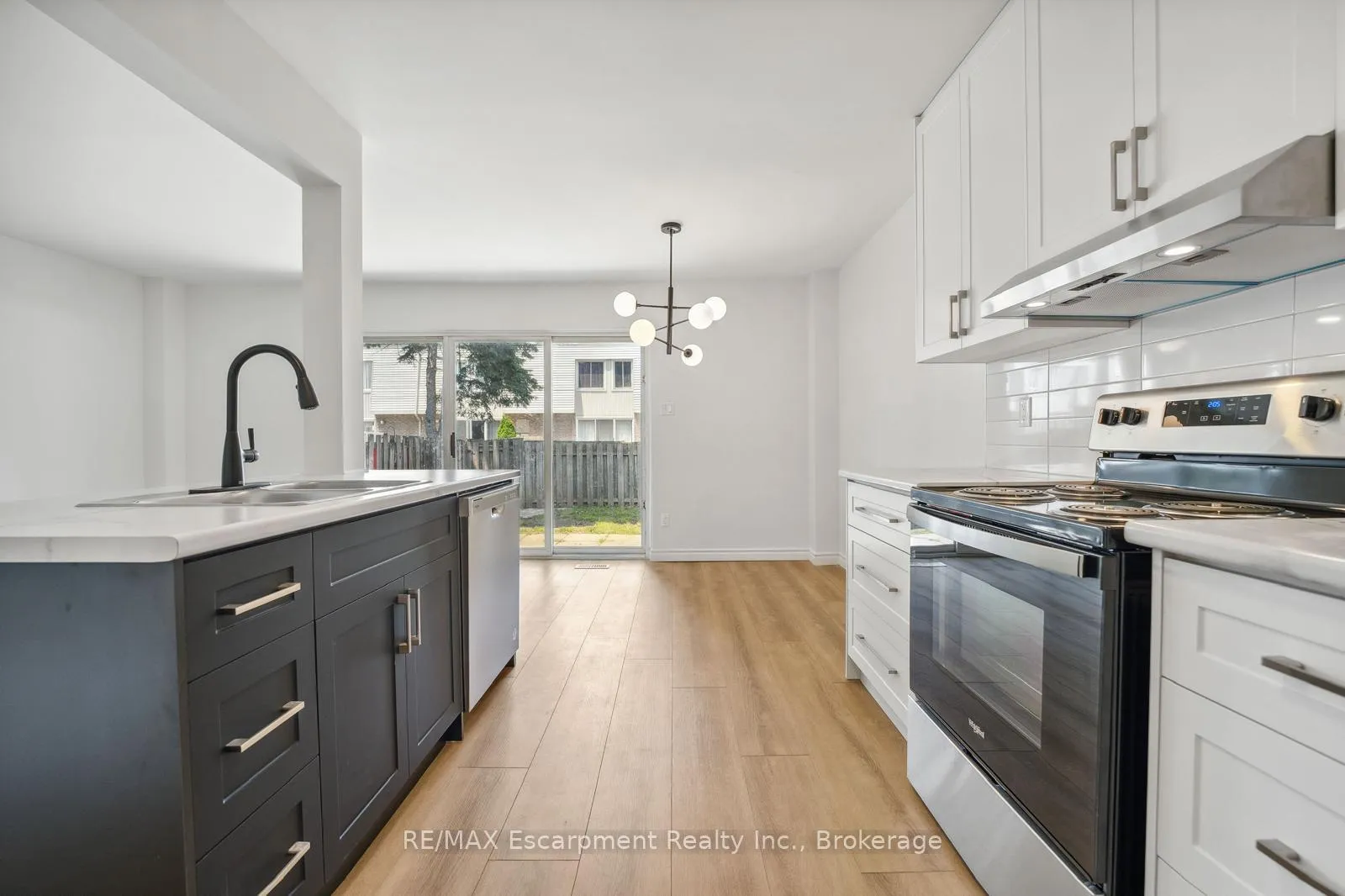 Photo 10 of Unit 178, 17 Old Pine Trail, St. Catharines, Carlton/Bunting — HOMEH