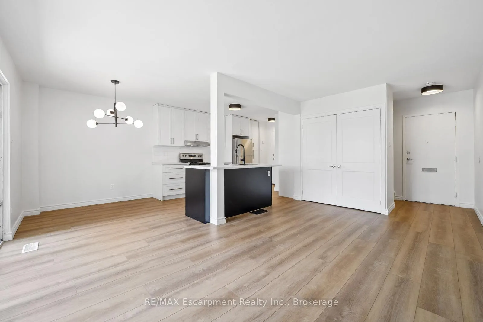 Photo 11 of Unit 178, 17 Old Pine Trail, St. Catharines, Carlton/Bunting — HOMEH