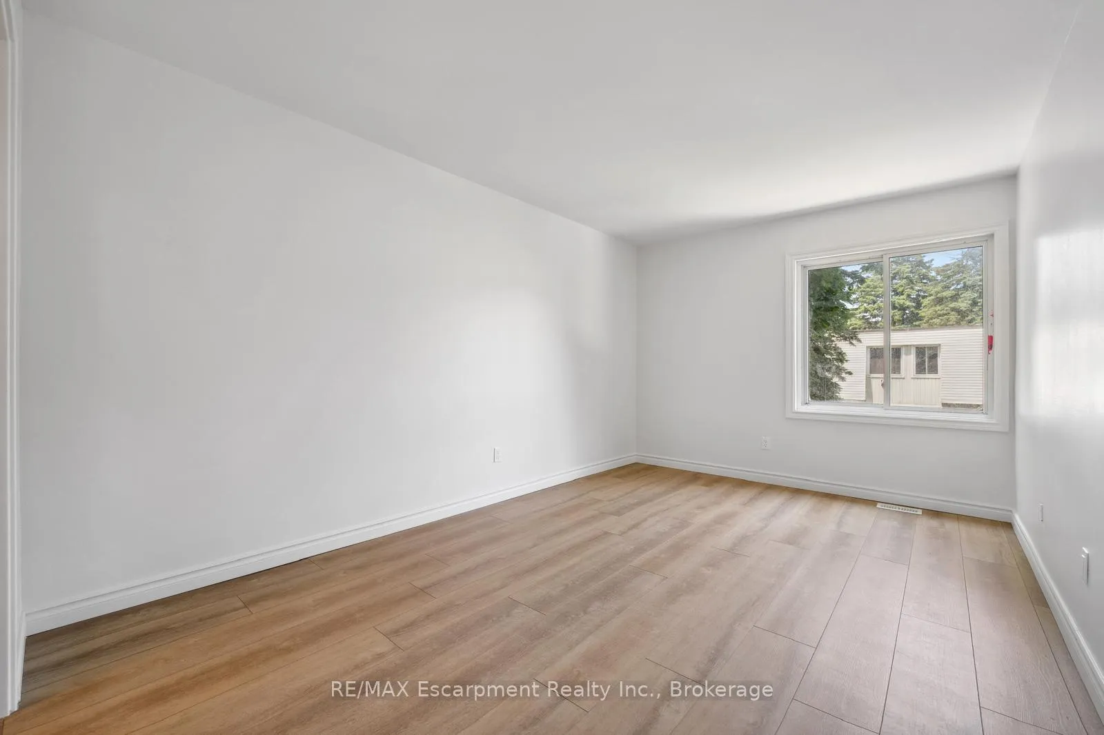Photo 17 of Unit 178, 17 Old Pine Trail, St. Catharines, Carlton/Bunting — HOMEH