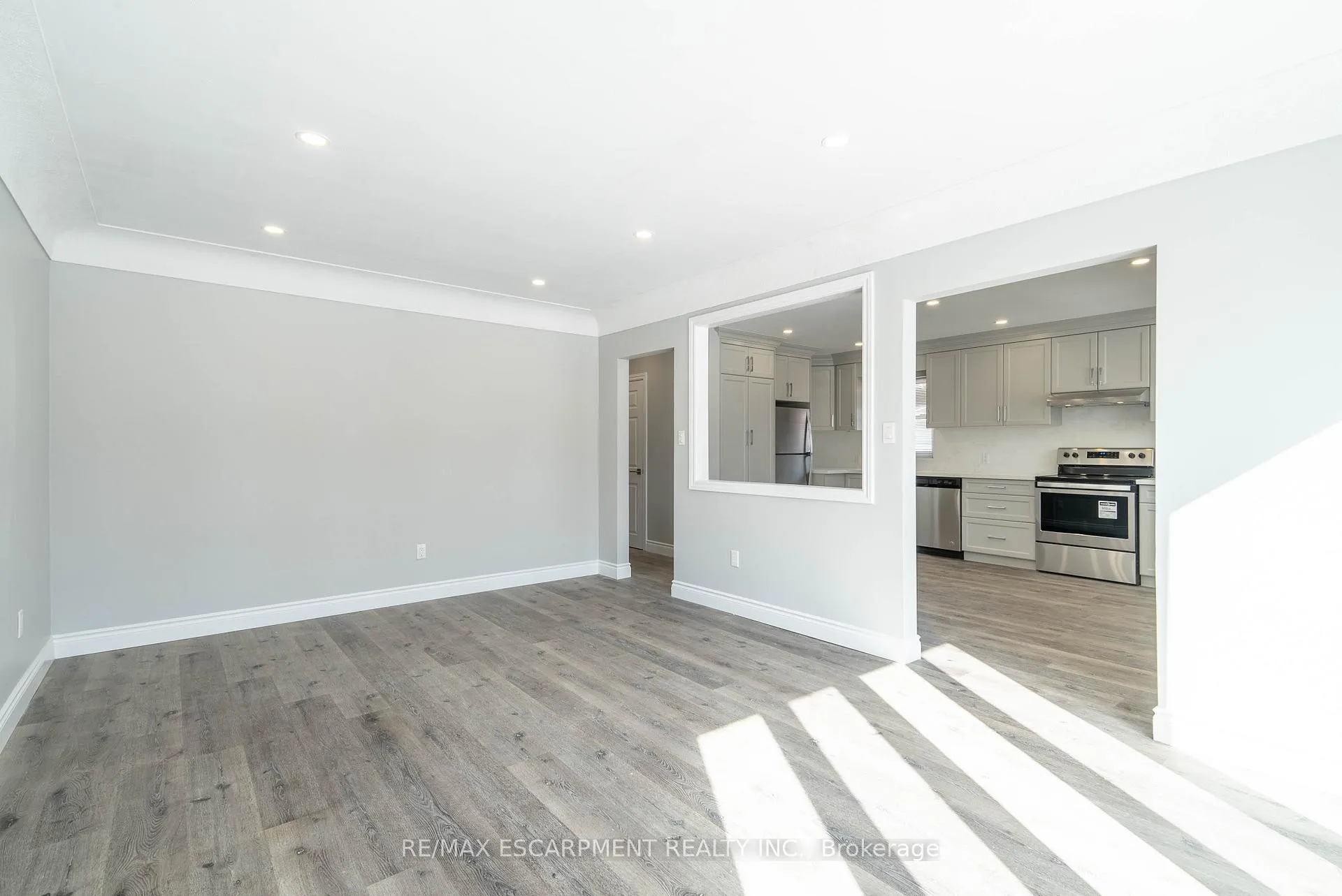 Photo 9 of Unit 1, 196 Upper Paradise Road, Hamilton, Westcliffe — HOMEH
