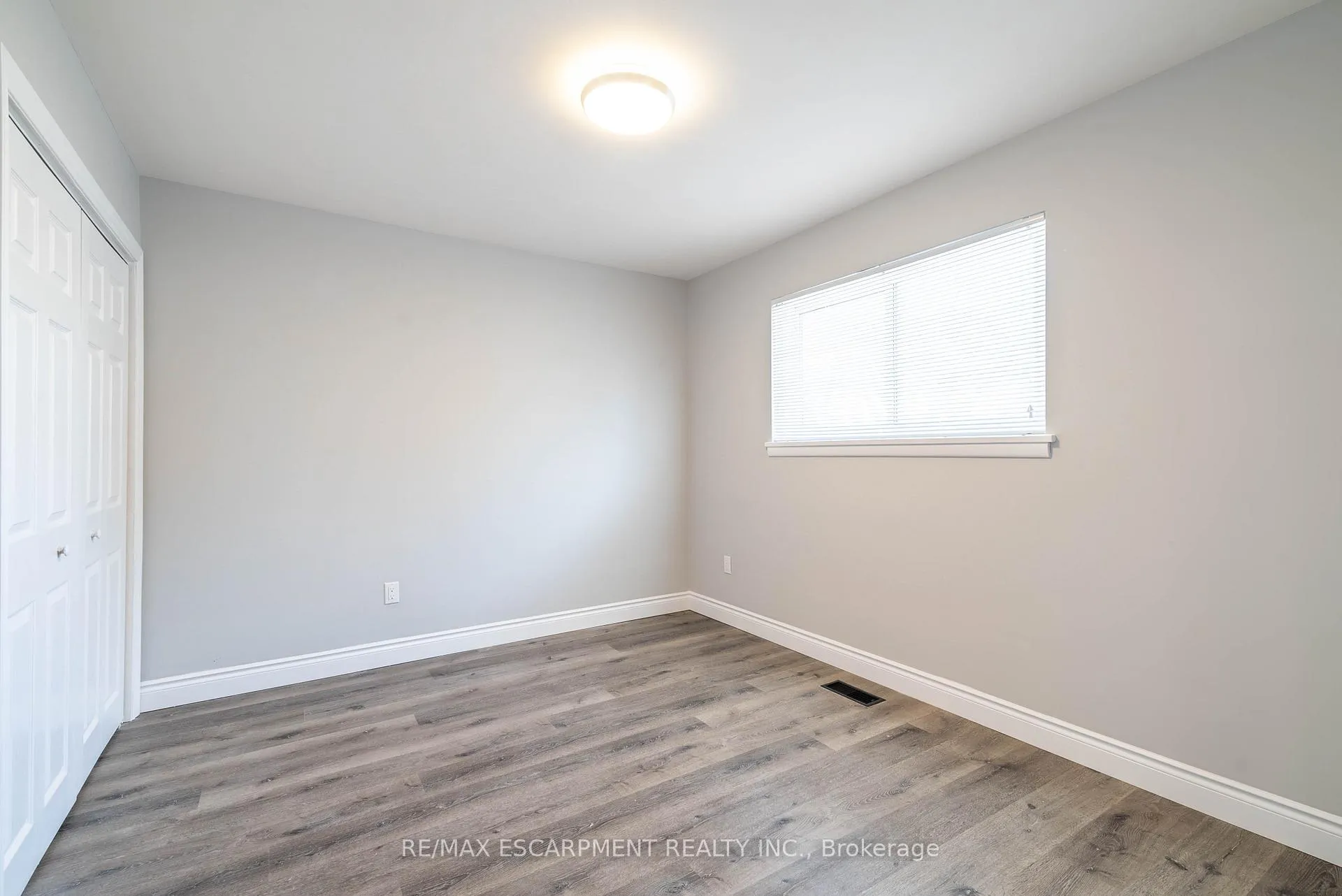 Photo 15 of Unit 1, 196 Upper Paradise Road, Hamilton, Westcliffe — HOMEH