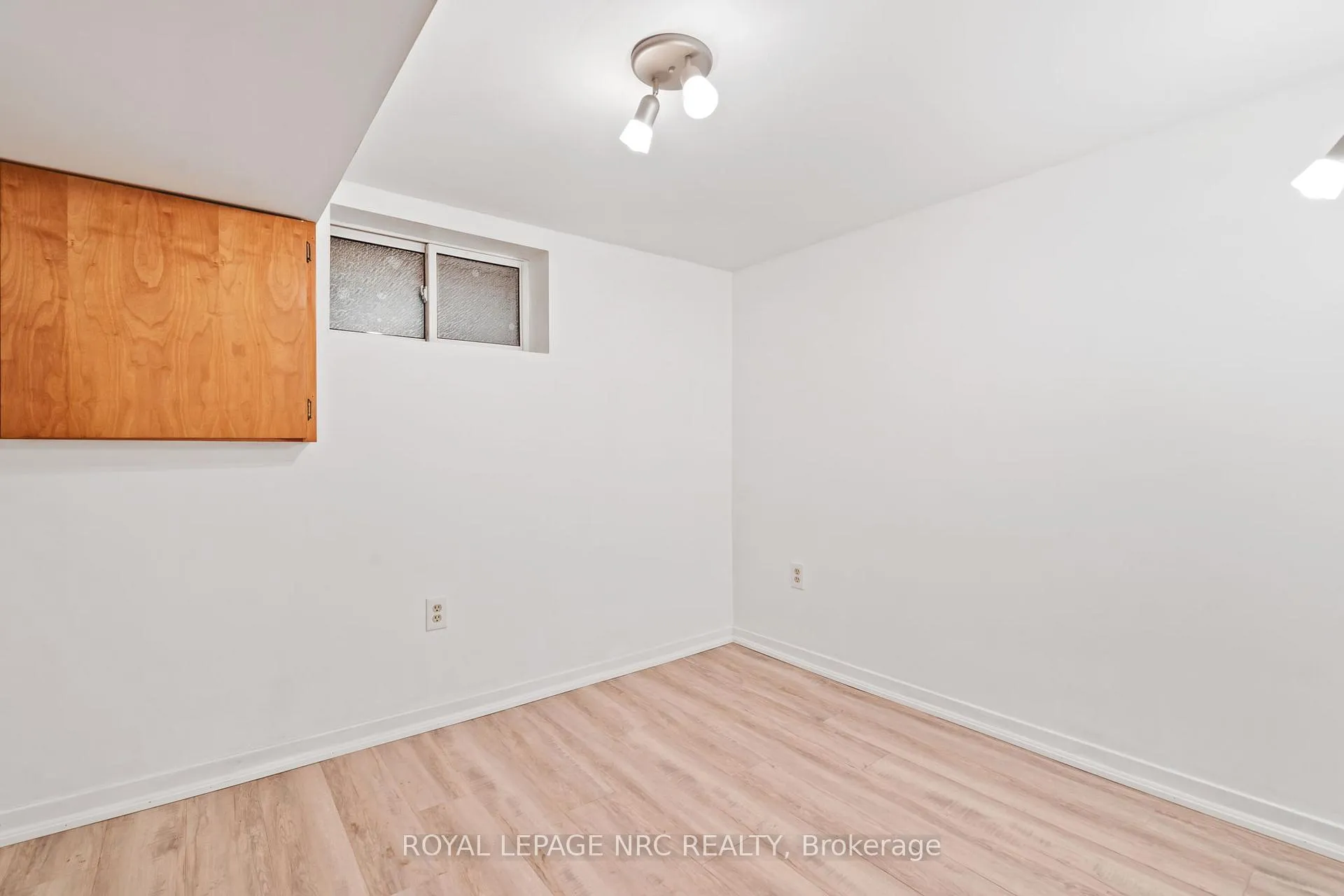 Photo 21 of 3 Philpark Road, St. Catharines, Port Dalhousie — HOMEH