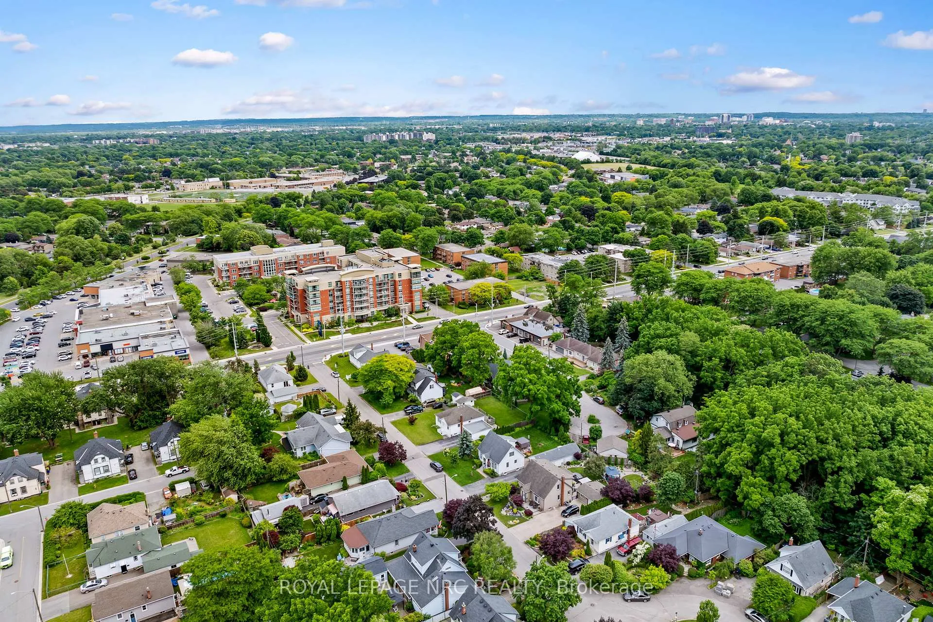 Photo 42 of 3 Philpark Road, St. Catharines, Port Dalhousie — HOMEH