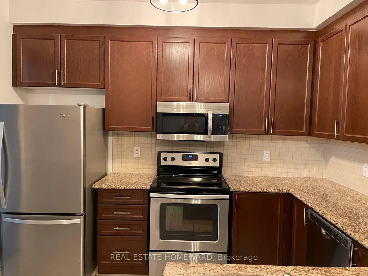 Photo 15 of 218 Roy Harper Avenue, Aurora, Rural Aurora — HOMEH