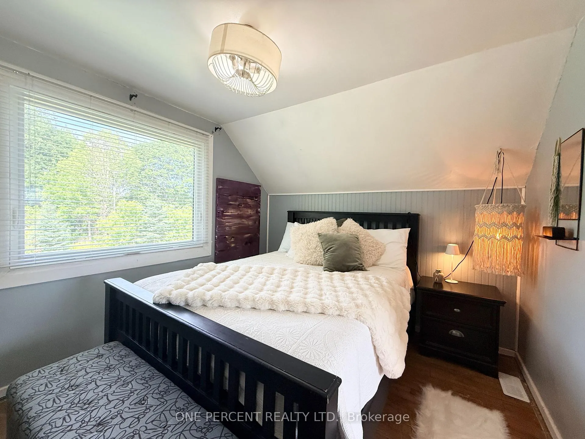 Photo 17 of 92 Noble Street S, Meaford — HOMEH