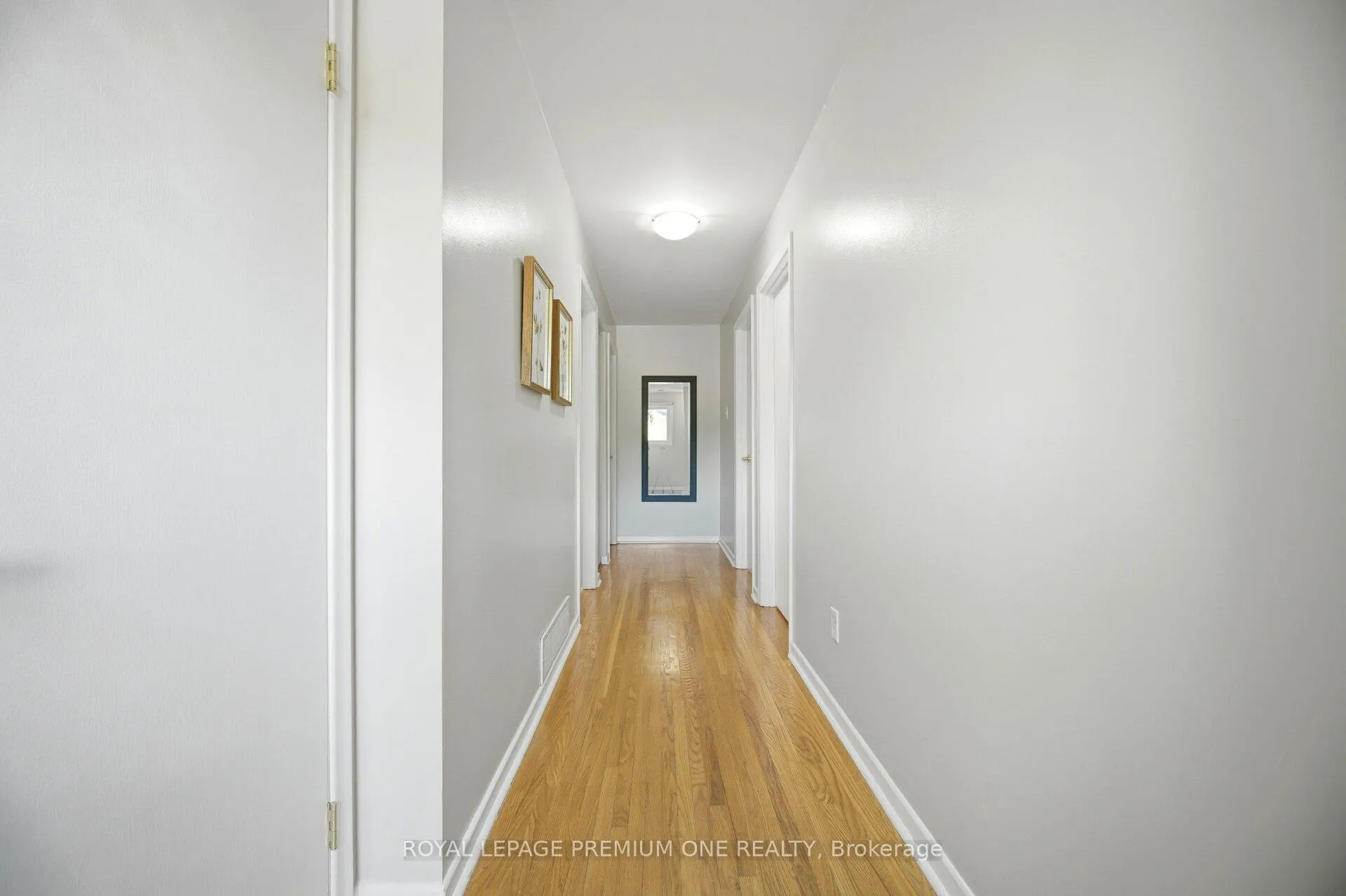 Photo 15 of 29 Appleby Drive, Brampton, Avondale — HOMEH