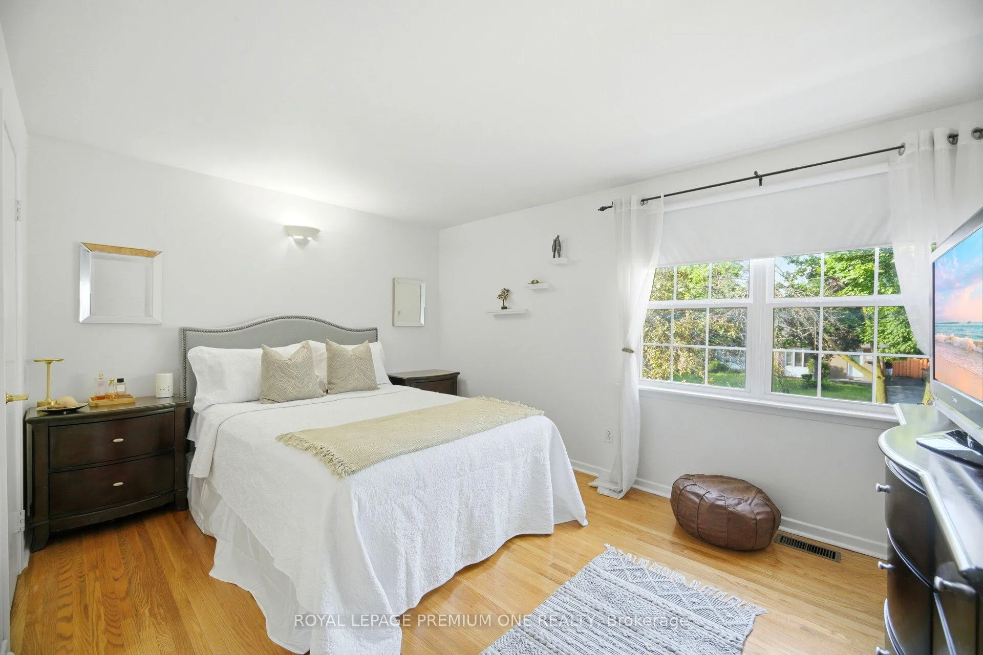 Photo 16 of 29 Appleby Drive, Brampton, Avondale — HOMEH