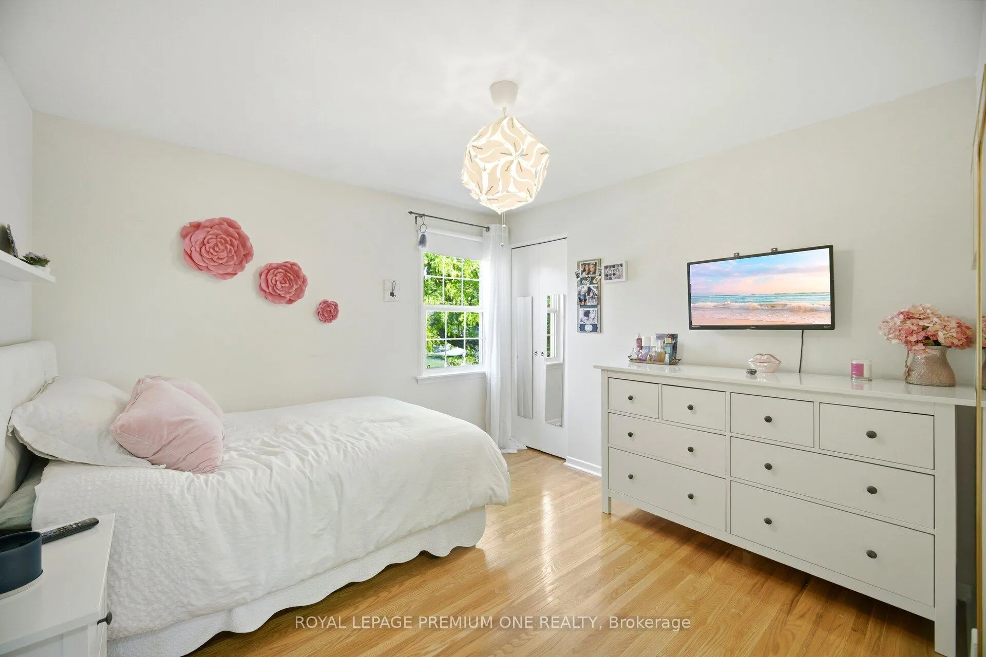 Photo 19 of 29 Appleby Drive, Brampton, Avondale — HOMEH
