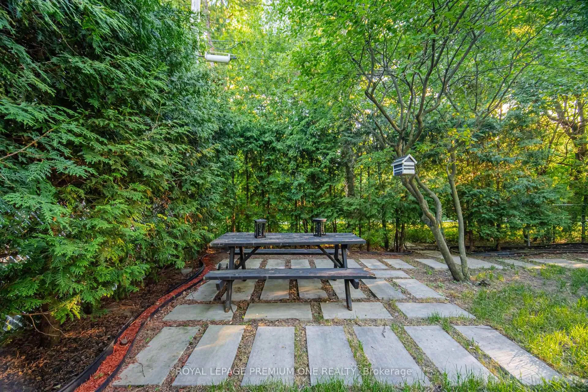 Photo 39 of 29 Appleby Drive, Brampton, Avondale — HOMEH