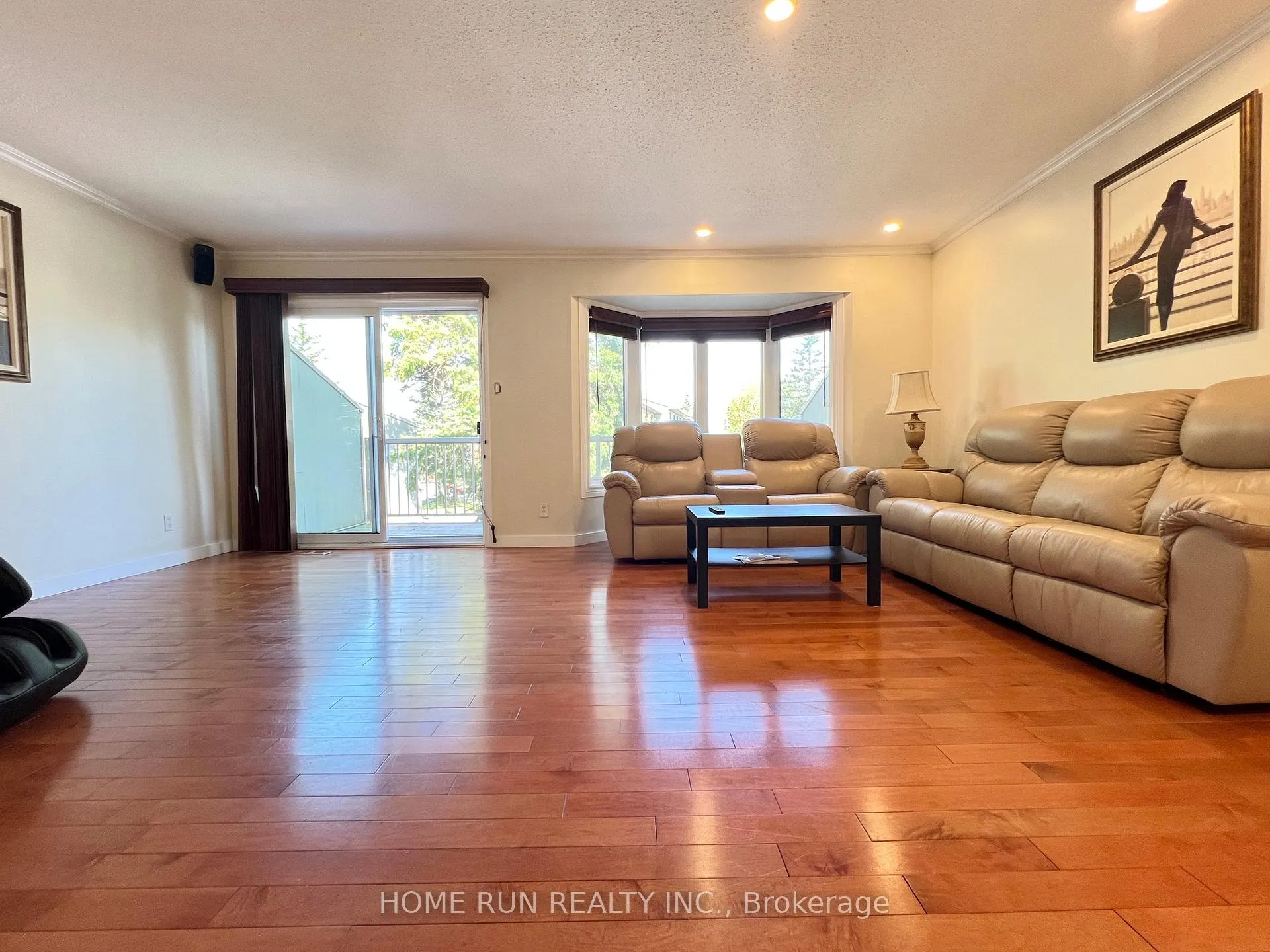 Photo 6 of 76 winbro Private, Ottawa, Hunt Club/Western Community — HOMEH