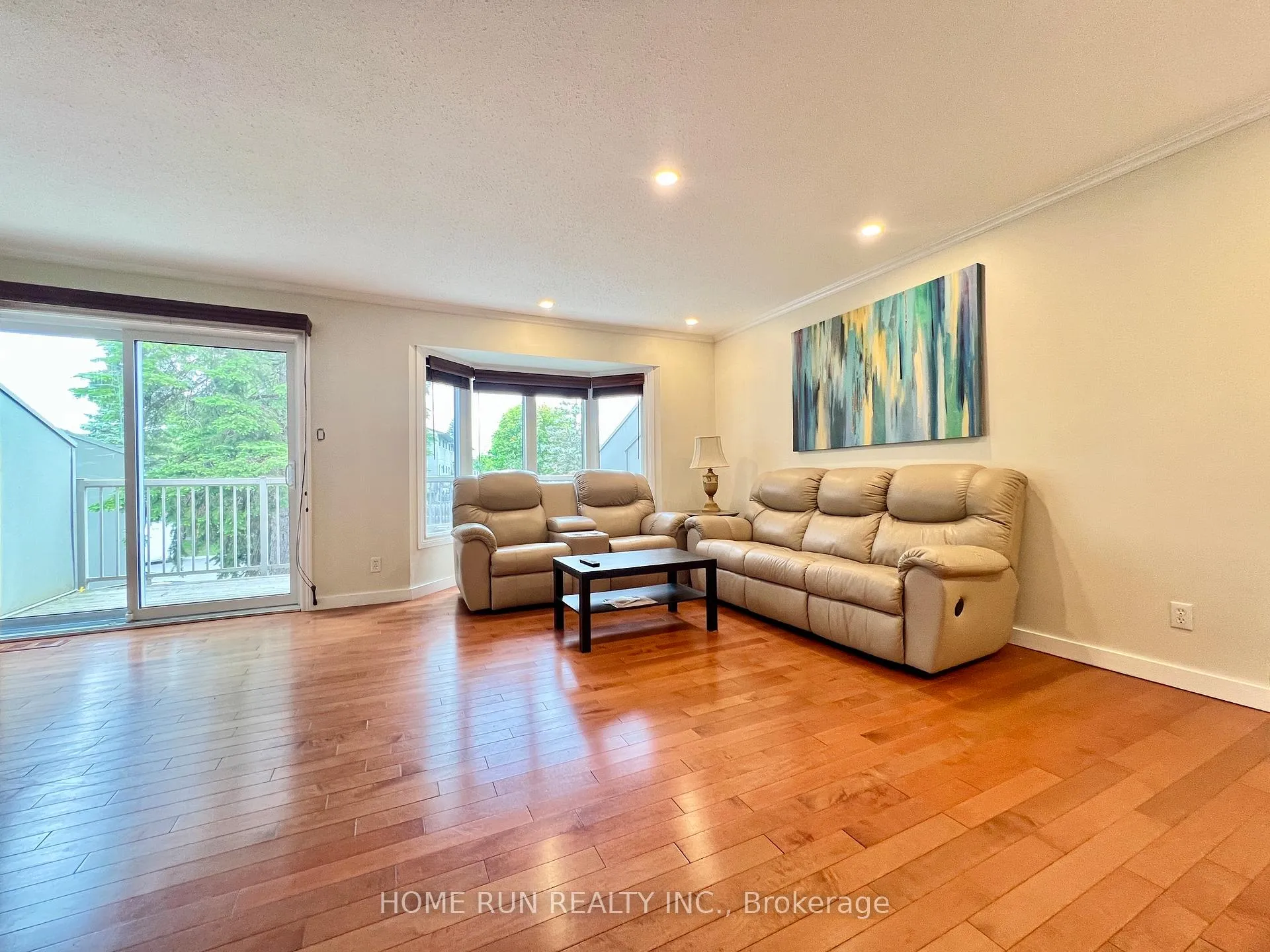 Photo 9 of 76 winbro Private, Ottawa, Hunt Club/Western Community — HOMEH