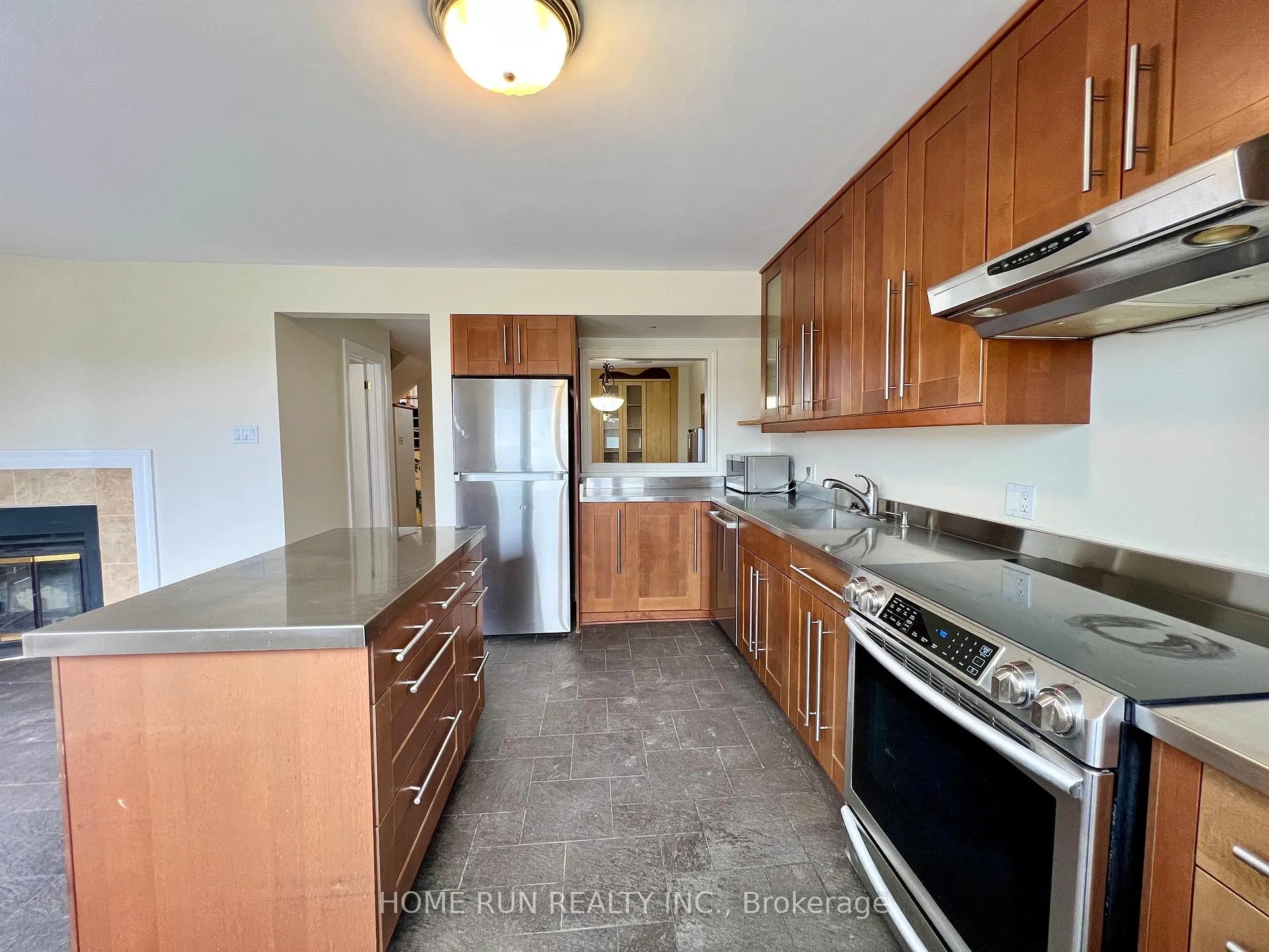 Photo 15 of 76 winbro Private, Ottawa, Hunt Club/Western Community — HOMEH