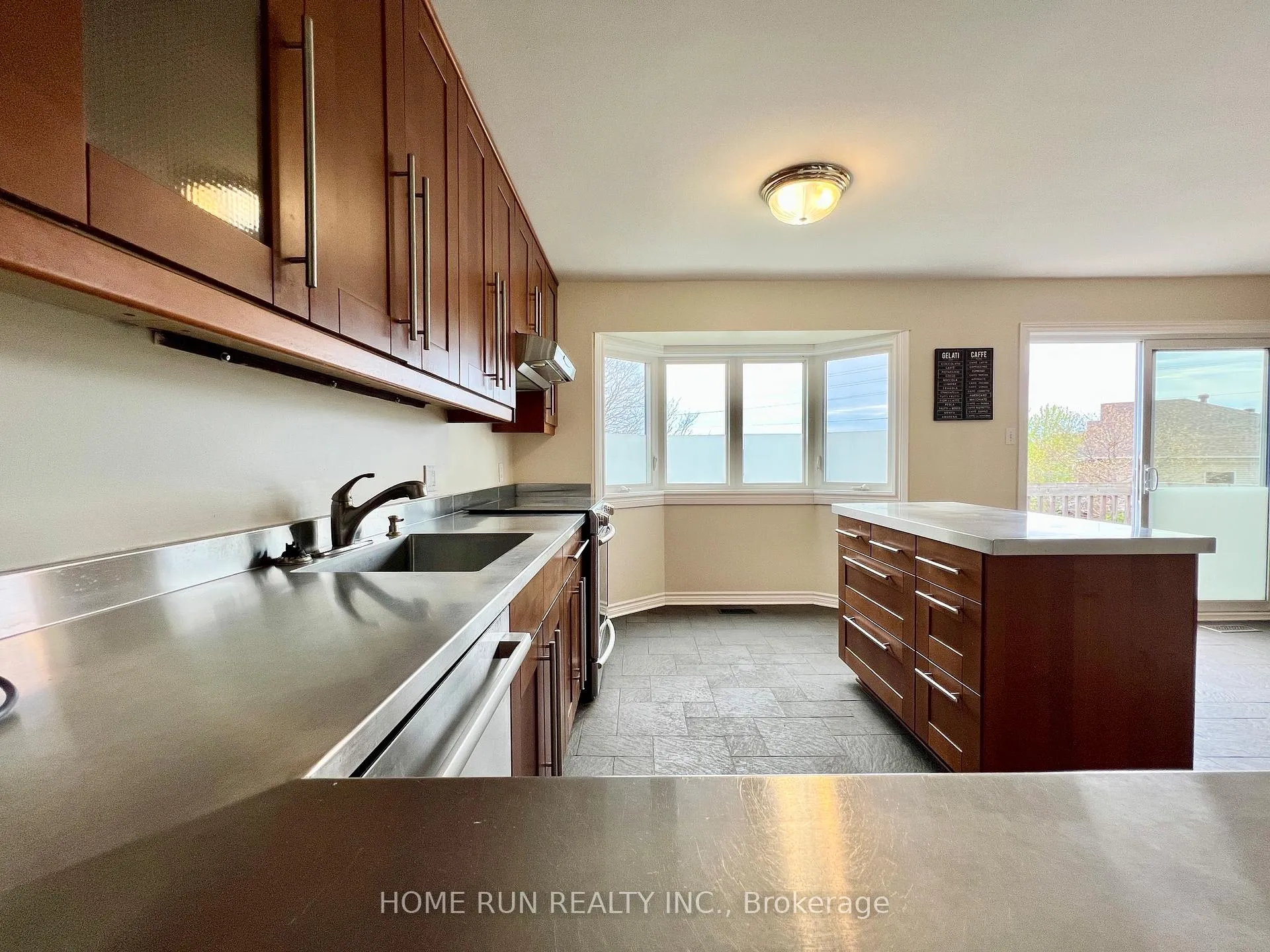 Photo 16 of 76 winbro Private, Ottawa, Hunt Club/Western Community — HOMEH