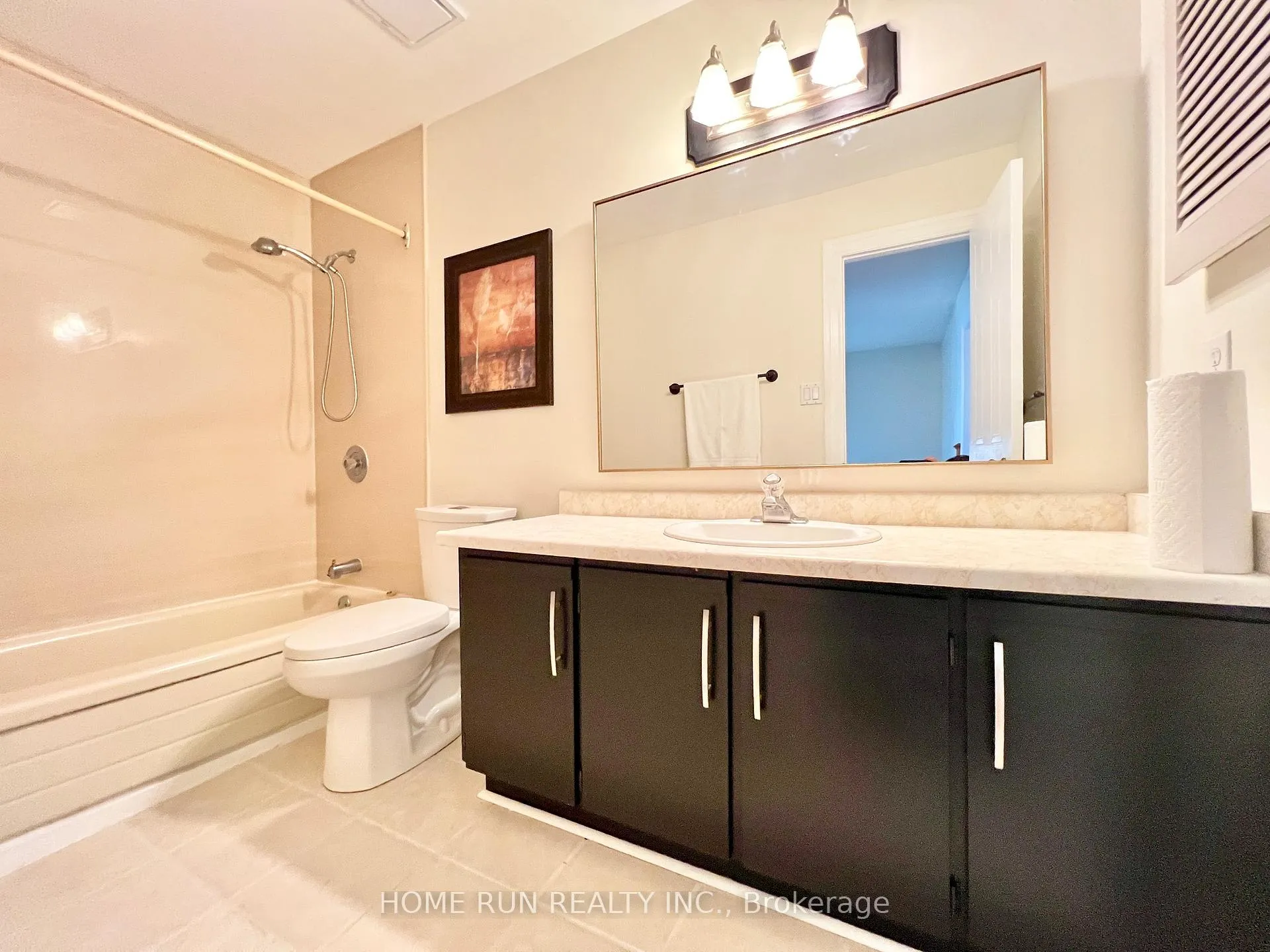 Photo 28 of 76 winbro Private, Ottawa, Hunt Club/Western Community — HOMEH