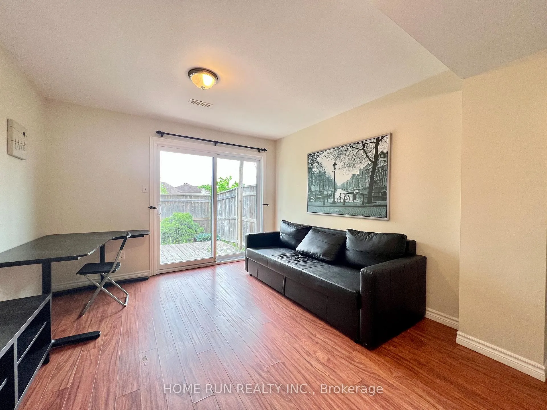 Photo 31 of 76 winbro Private, Ottawa, Hunt Club/Western Community — HOMEH