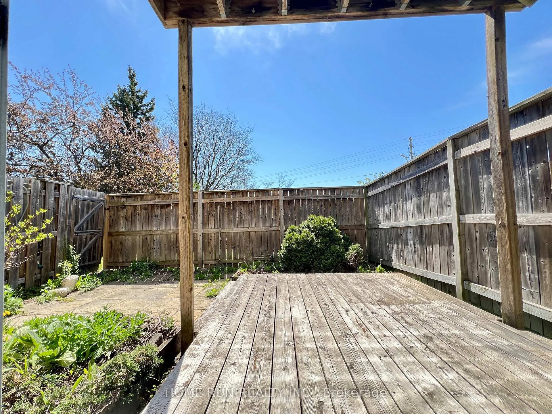 Photo 33 of 76 winbro Private, Ottawa, Hunt Club/Western Community — HOMEH