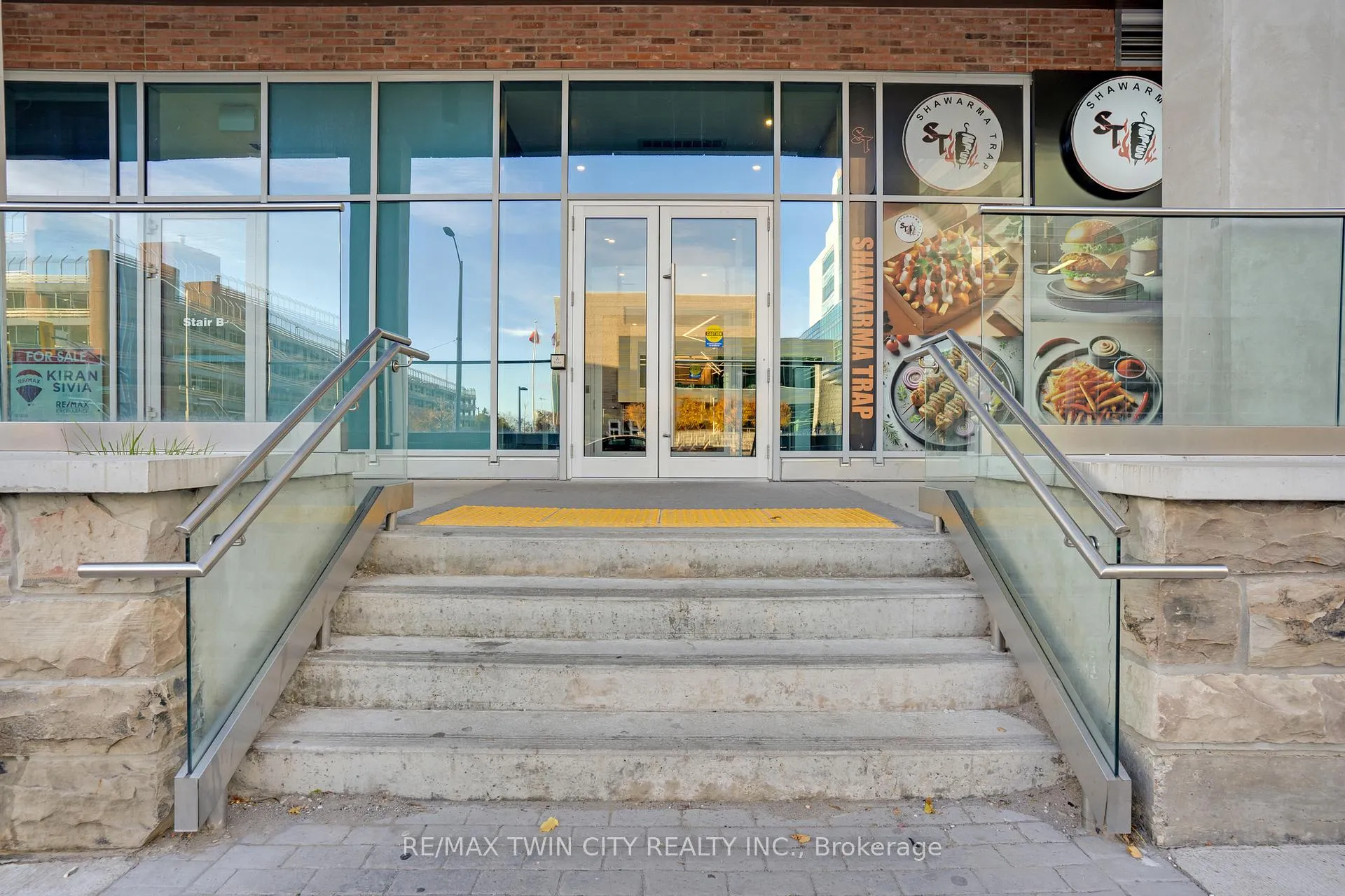 Photo 4 of Unit 1206, 60 Frederick Street, Kitchener — HOMEH