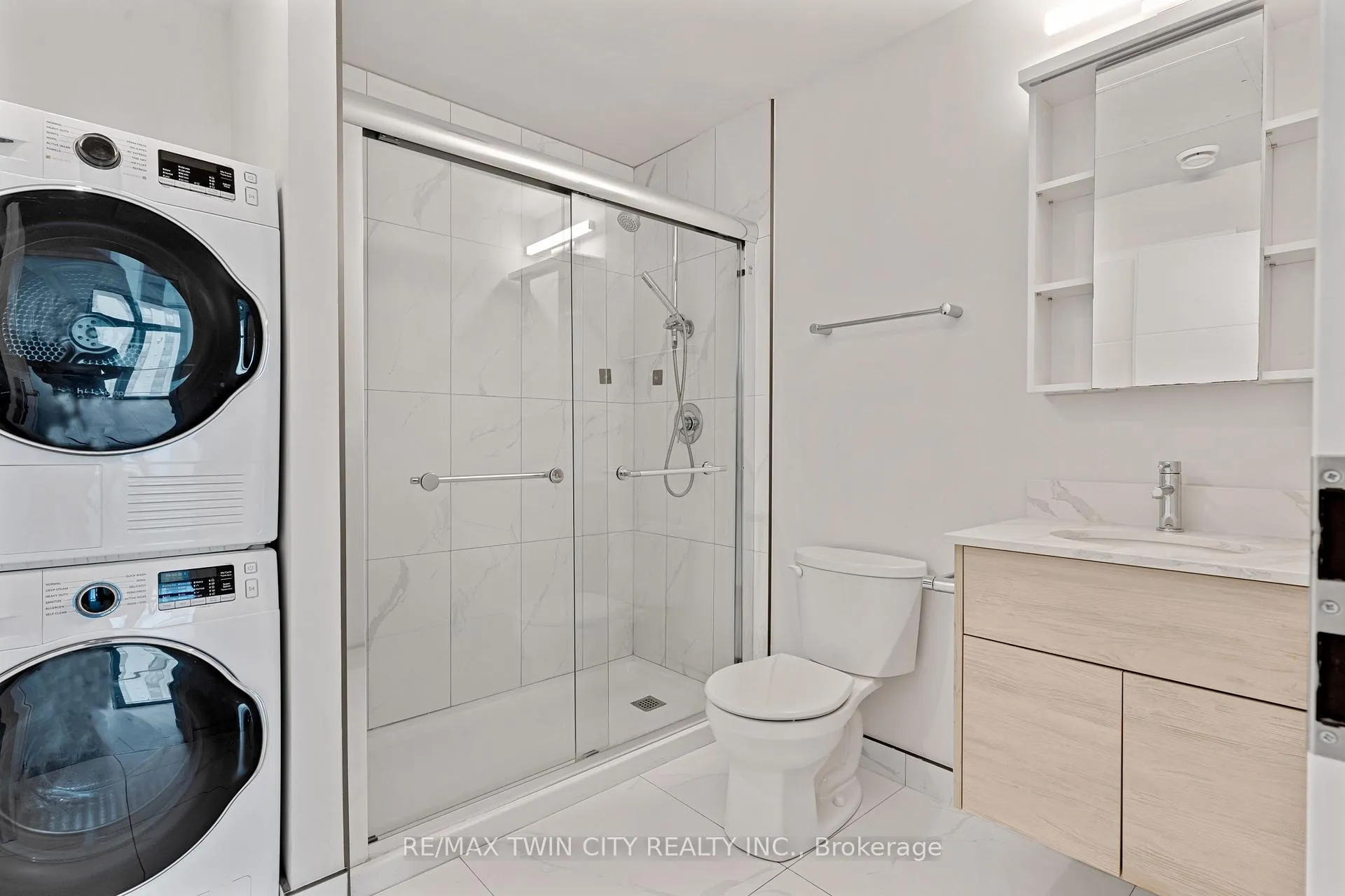 Photo 14 of Unit 1206, 60 Frederick Street, Kitchener — HOMEH