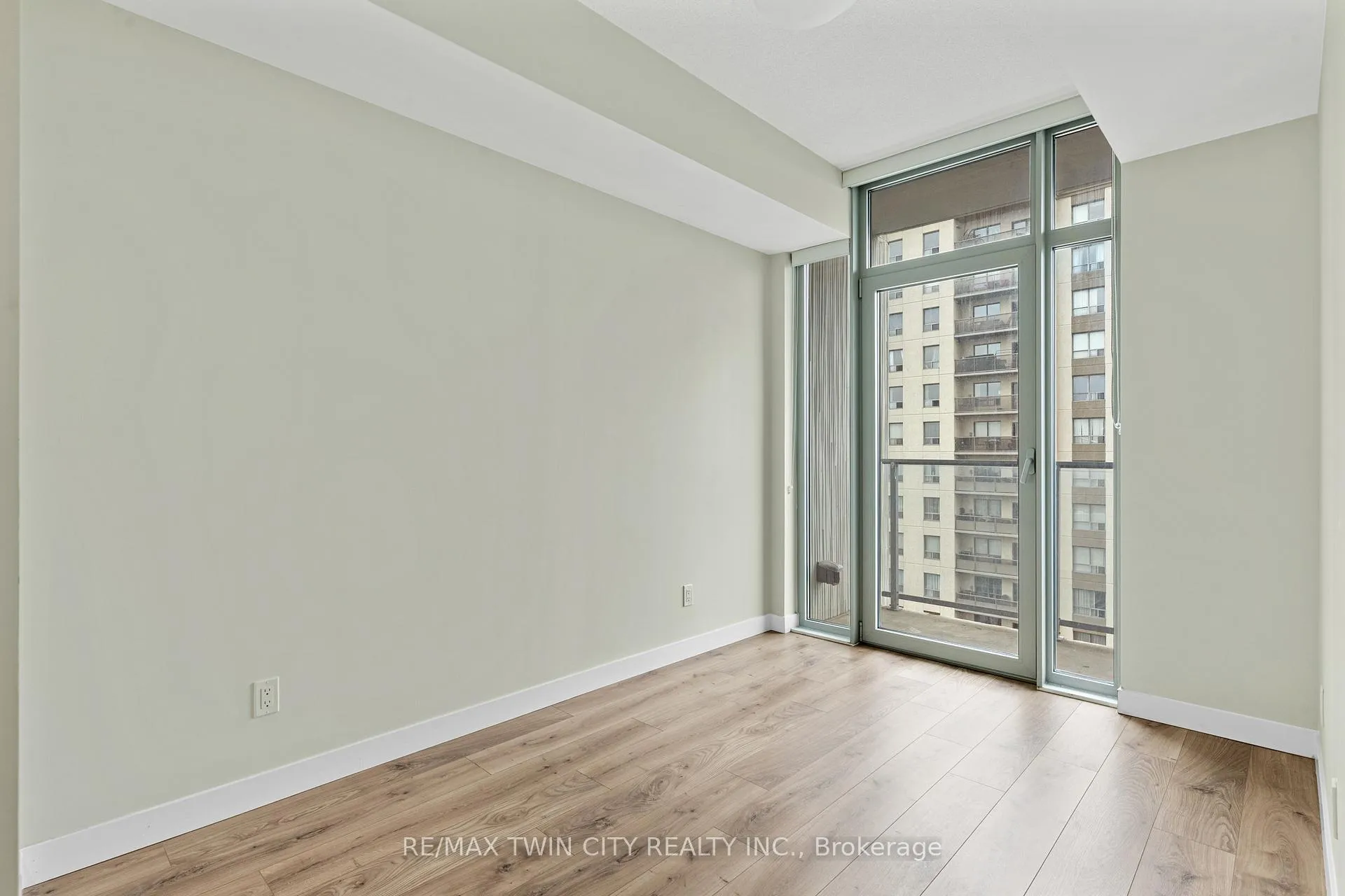 Photo 23 of Unit 1206, 60 Frederick Street, Kitchener — HOMEH